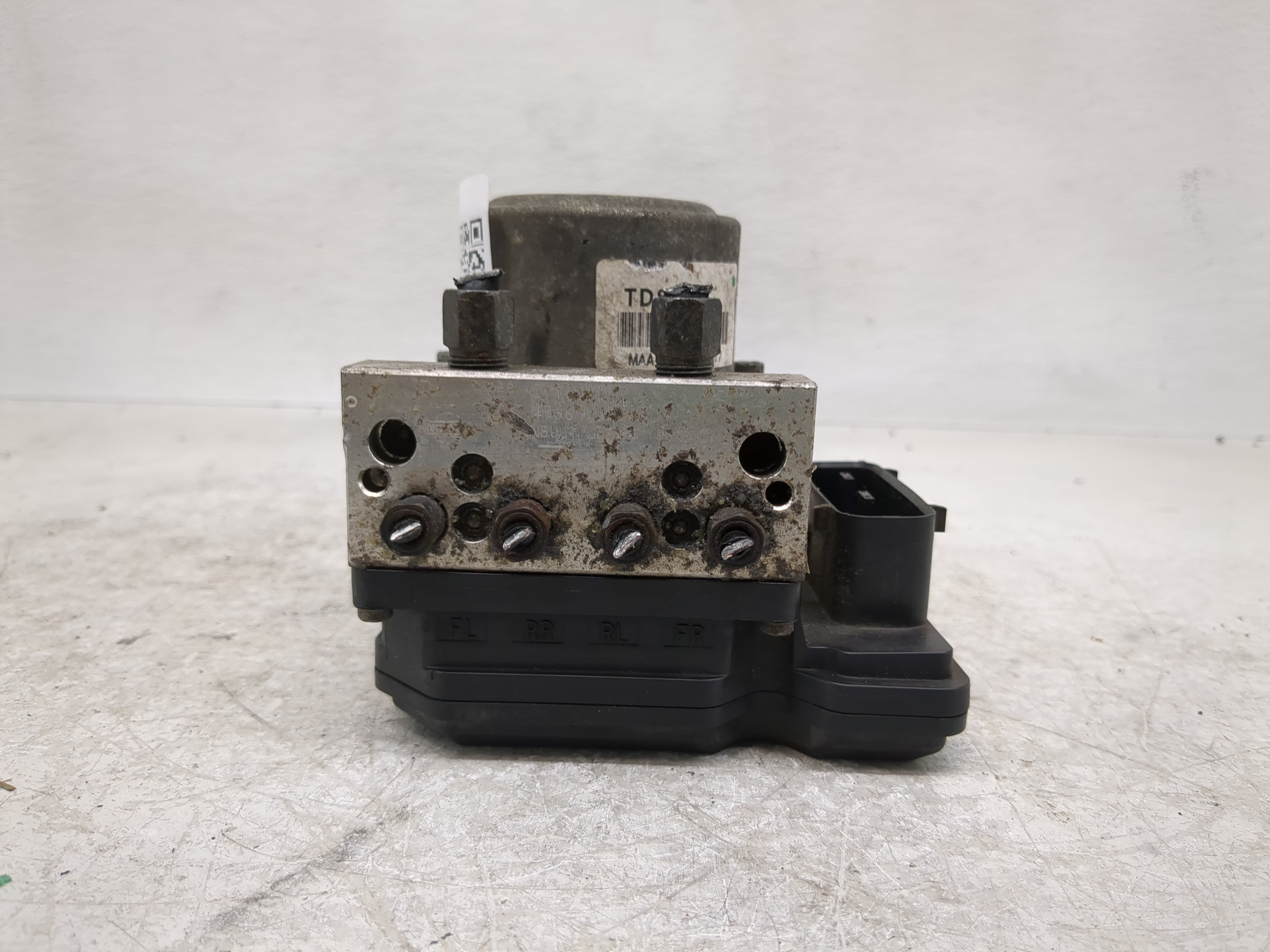2012-2015 Nissan Rogue Abs Pump Control Module 1195021 - Oemusedautoparts1.com