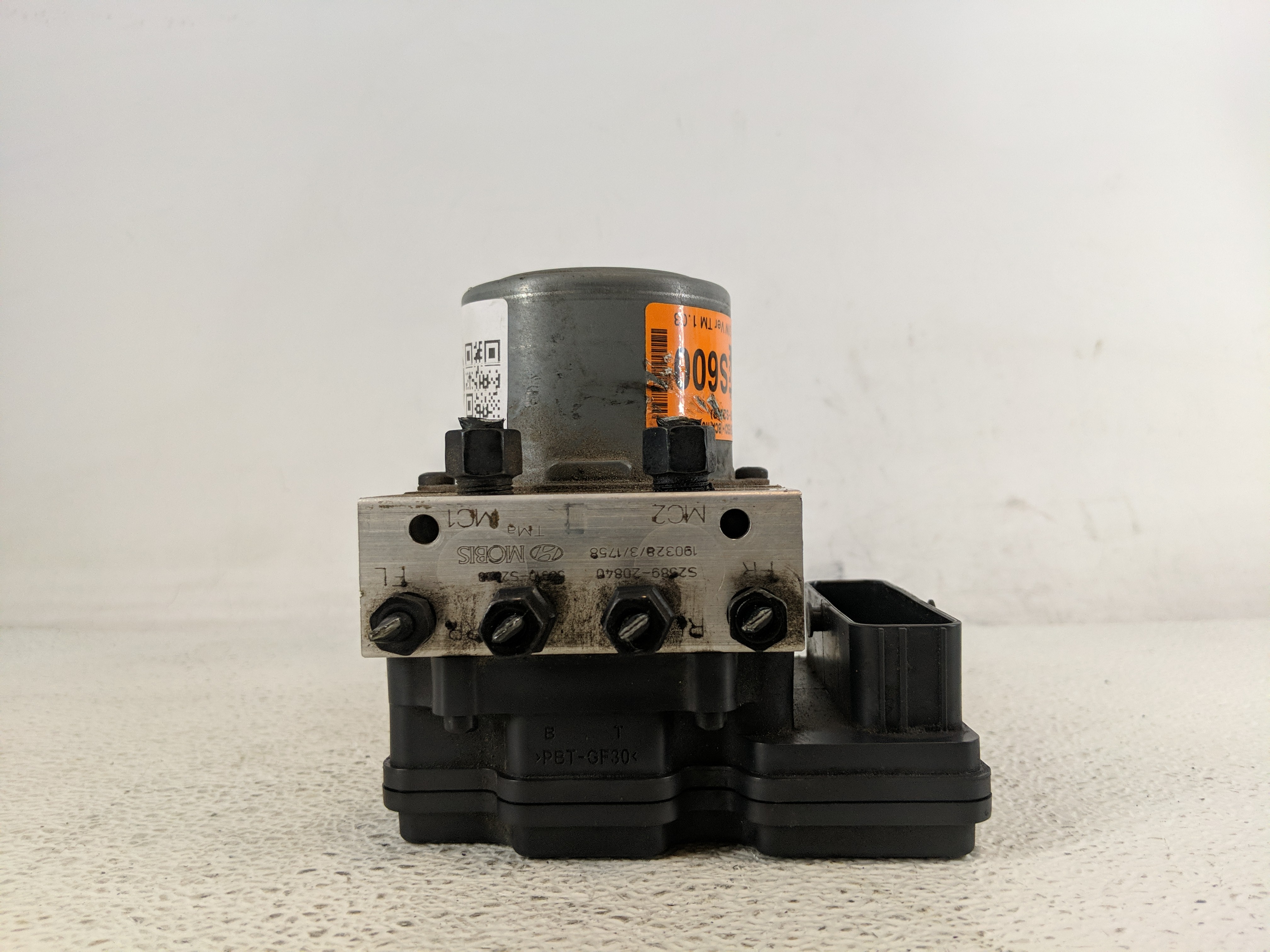 2019-2020 Hyundai Santa Fe Abs Pump Control Module 1195050 - Oemusedautoparts1.com