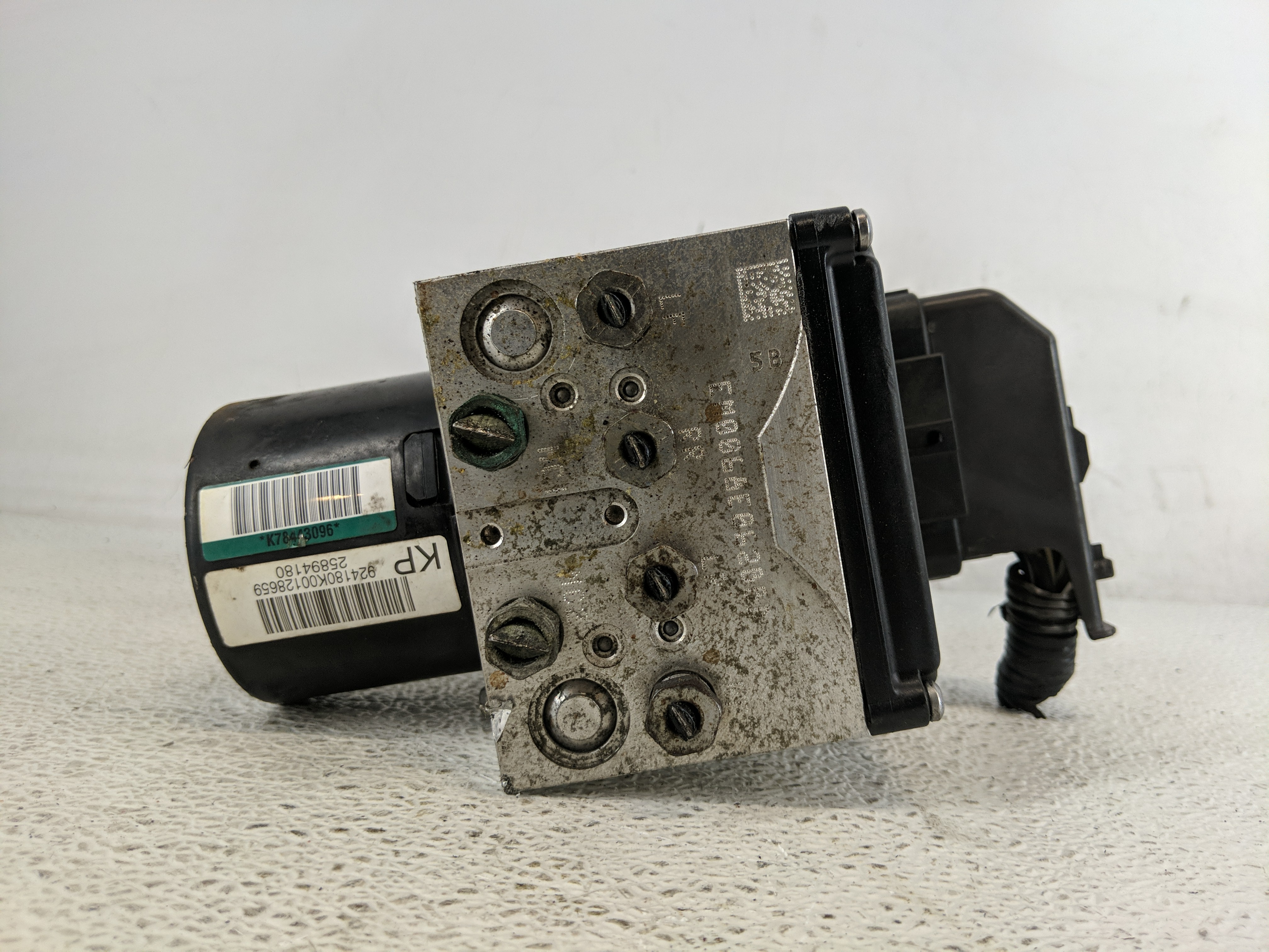 2008-2010 Chevrolet Impala Abs Pump Control Module 1195057 - Oemusedautoparts1.com