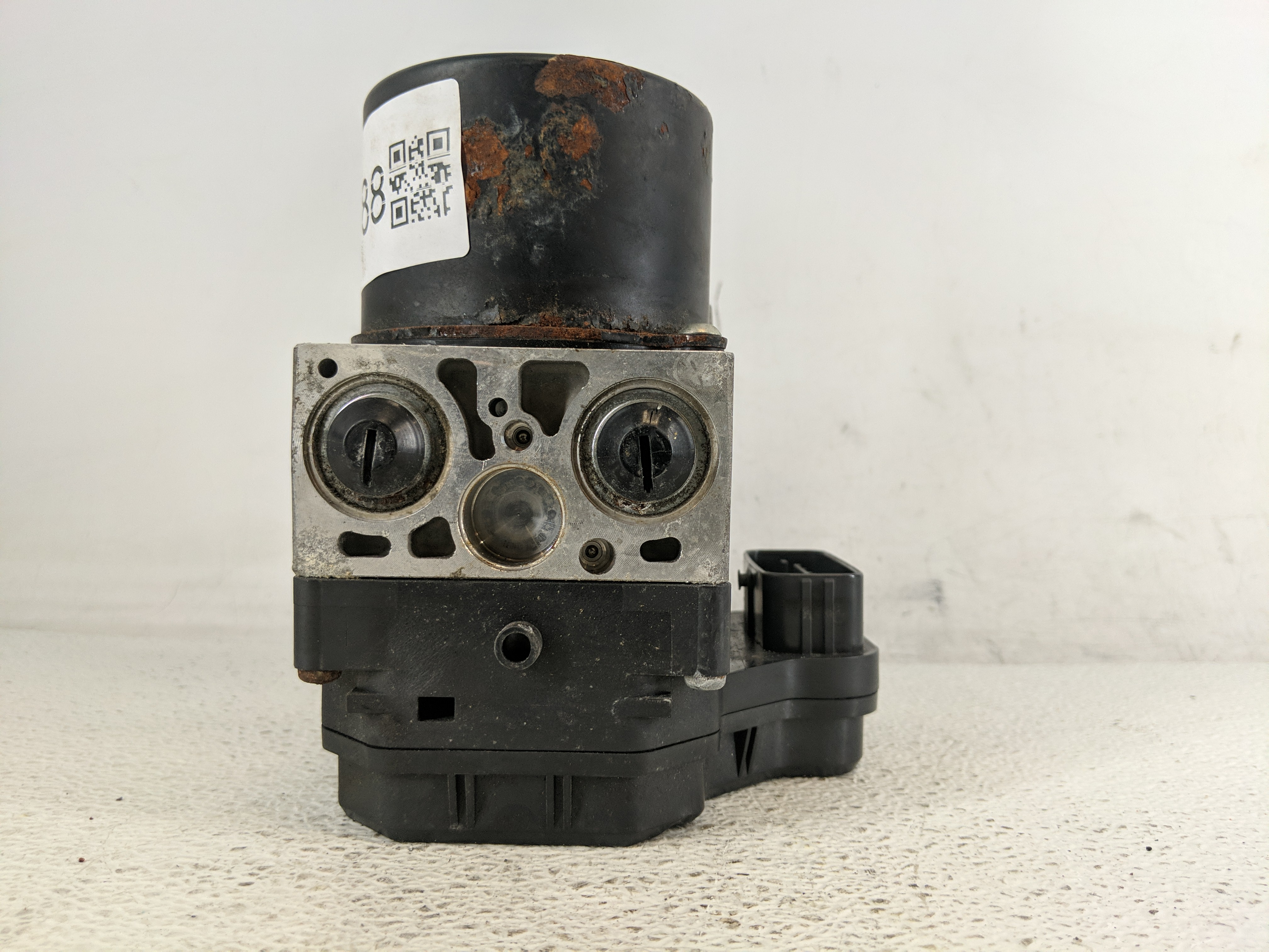 2009-2010 Toyota Avalon Abs Pump Control Module 1195088 - Oemusedautoparts1.com