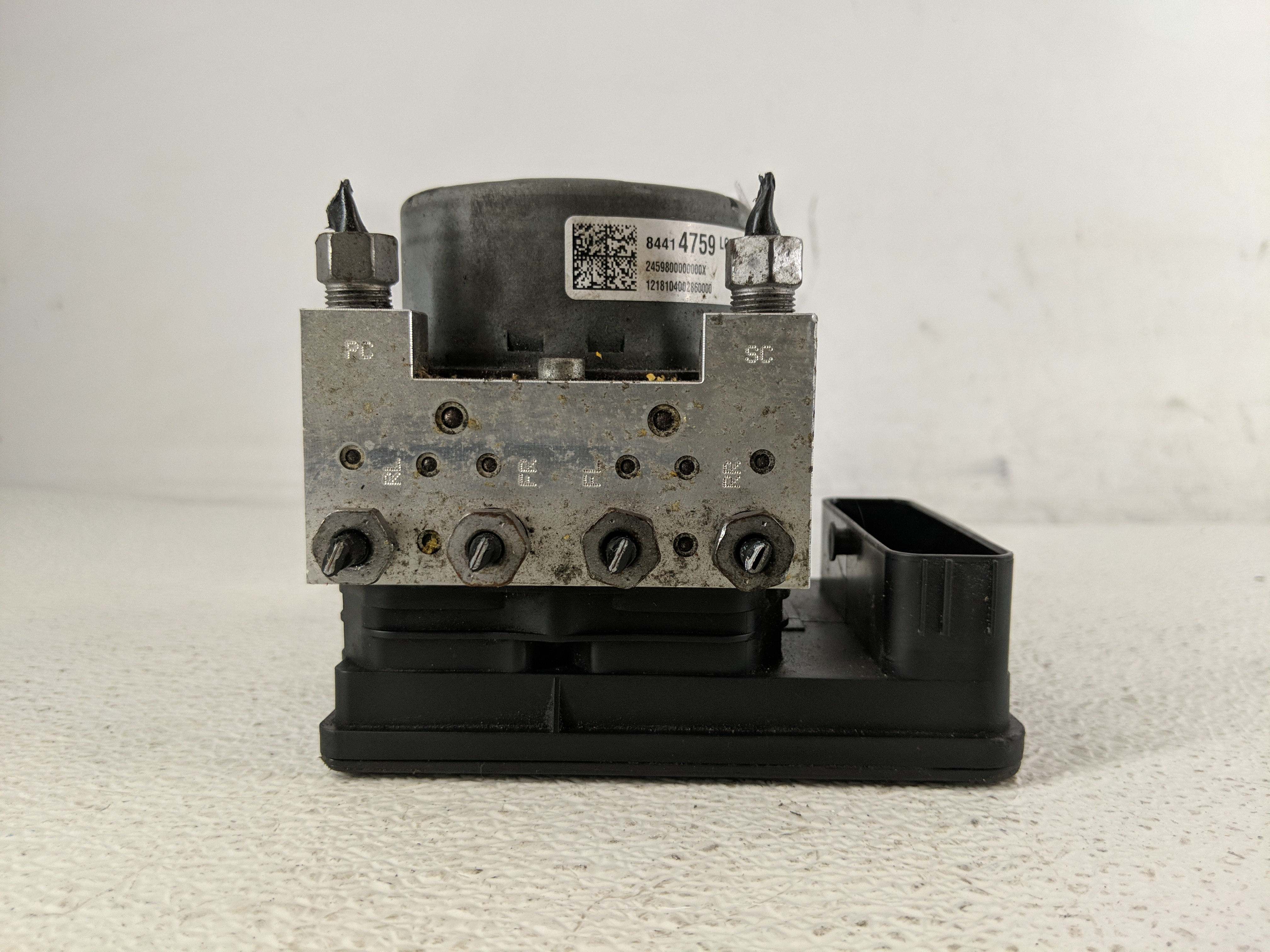 2018-2019 Chevrolet Equinox Abs Pump Control Module 1195121 - Oemusedautoparts1.com