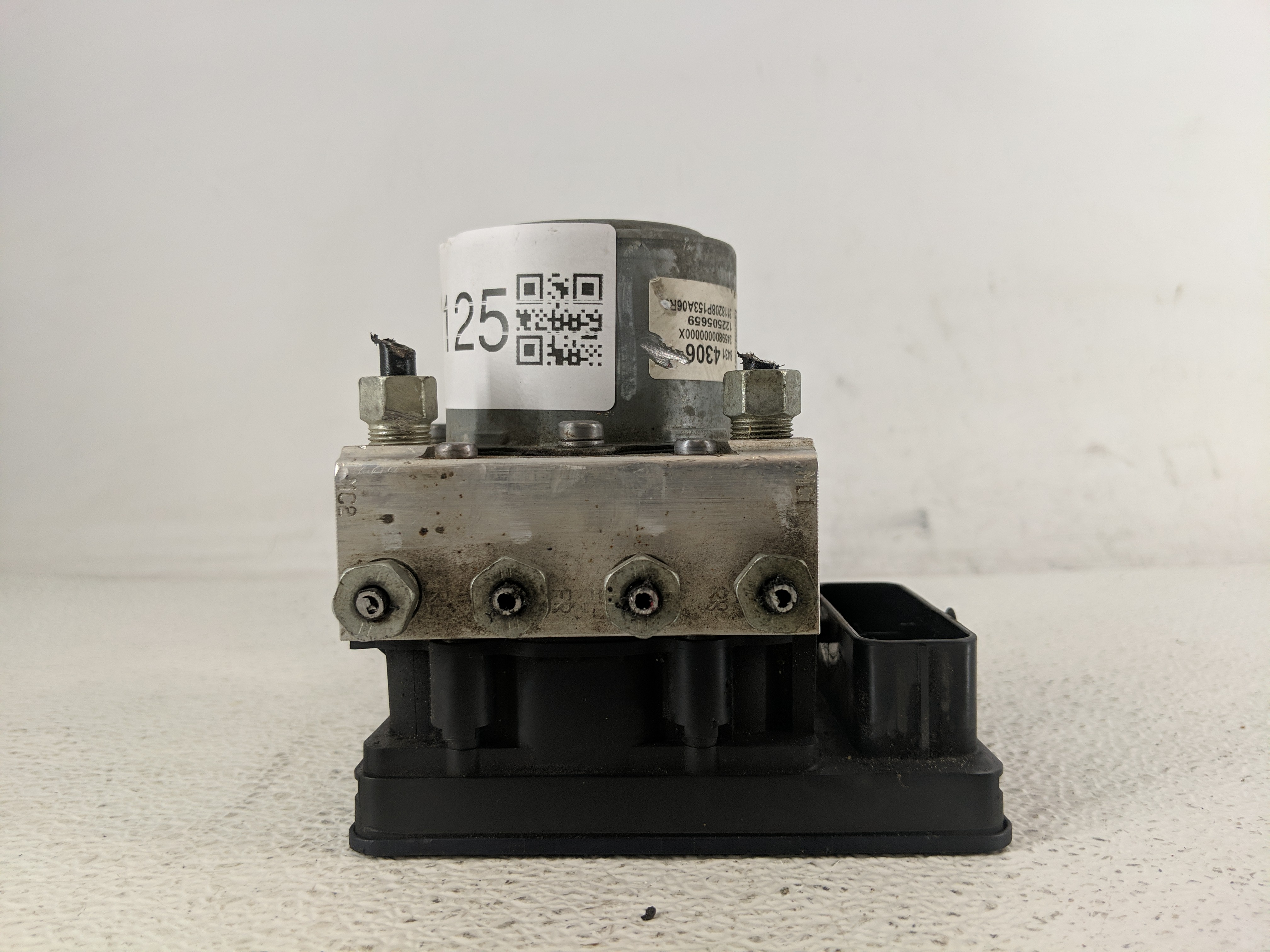 2017-2020 Chevrolet Impala Abs Pump Control Module 1195125 - Oemusedautoparts1.com