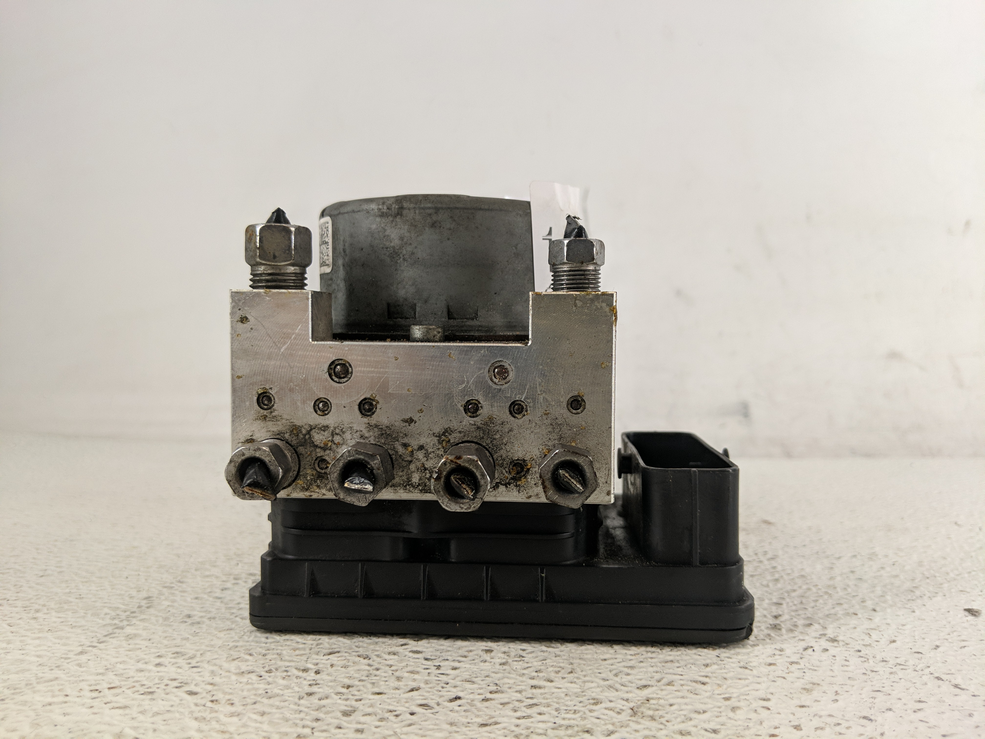 2015-2022 Dodge Charger Abs Pump Control Module 1195151 - Oemusedautoparts1.com
