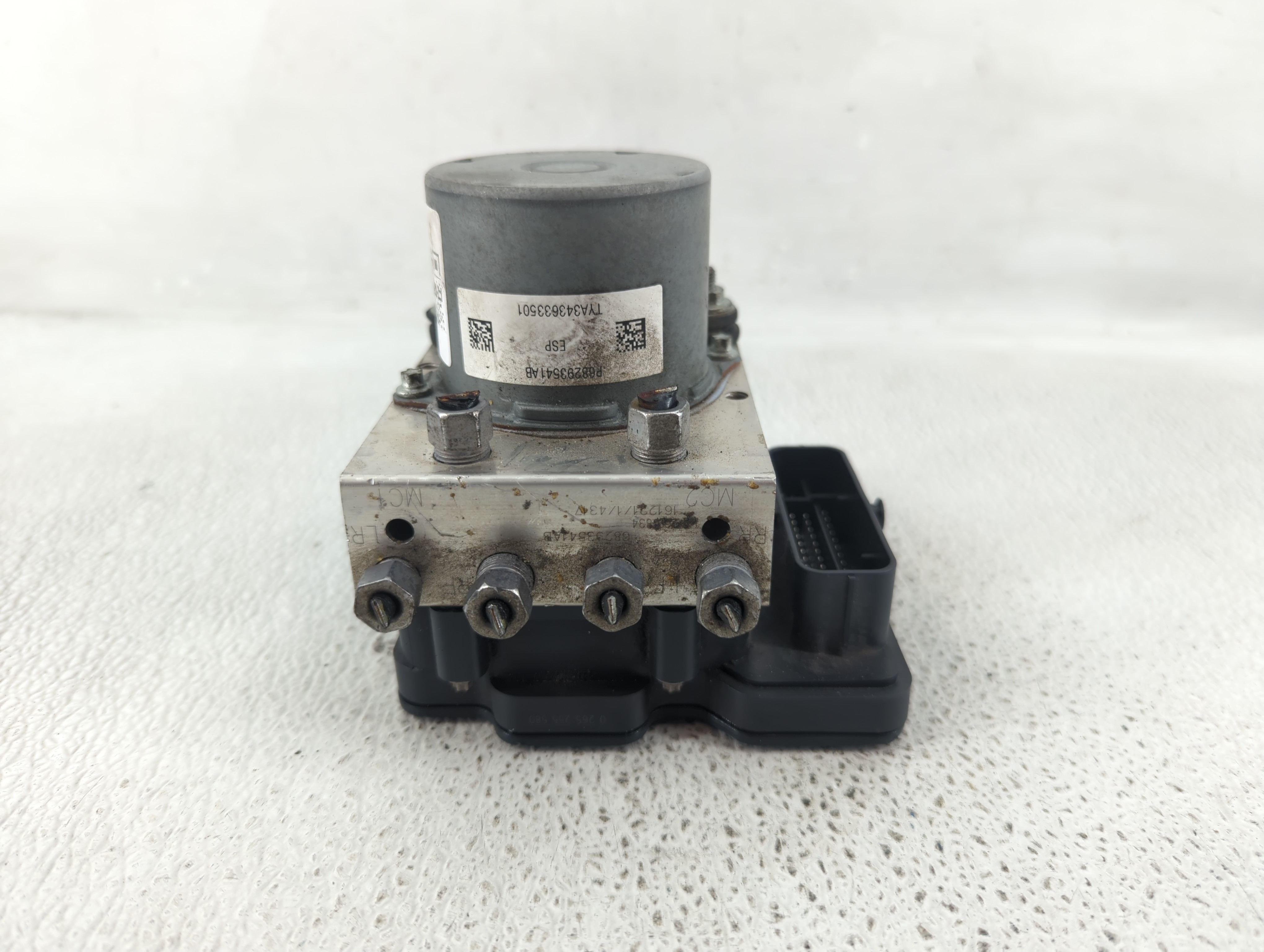2018-2018 Jeep Cherokee Abs Pump Control Module 1195160 - Oemusedautoparts1.com