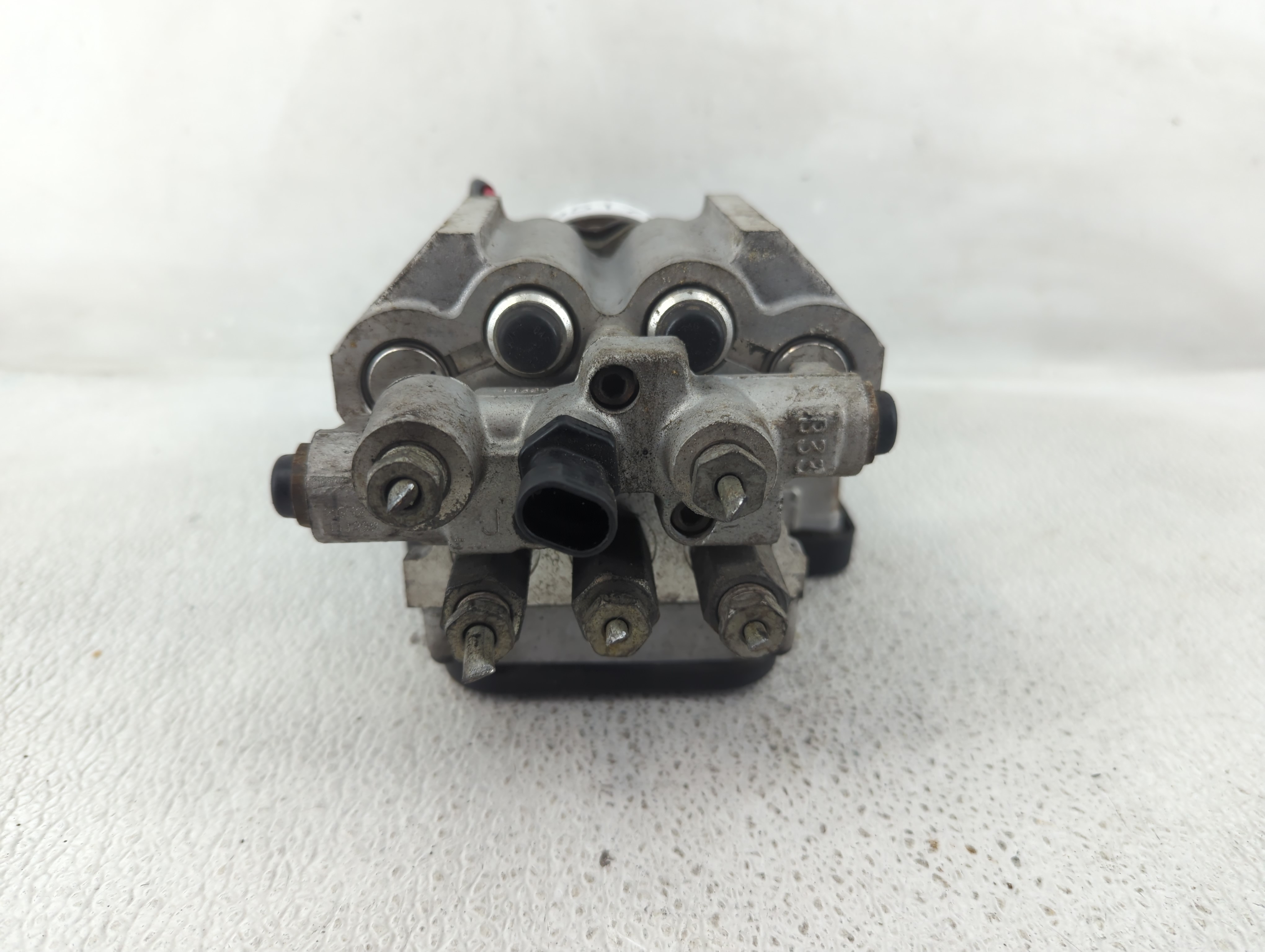 1998-1998 Ford F-150 Abs Pump Control Module 1195175 - Oemusedautoparts1.com