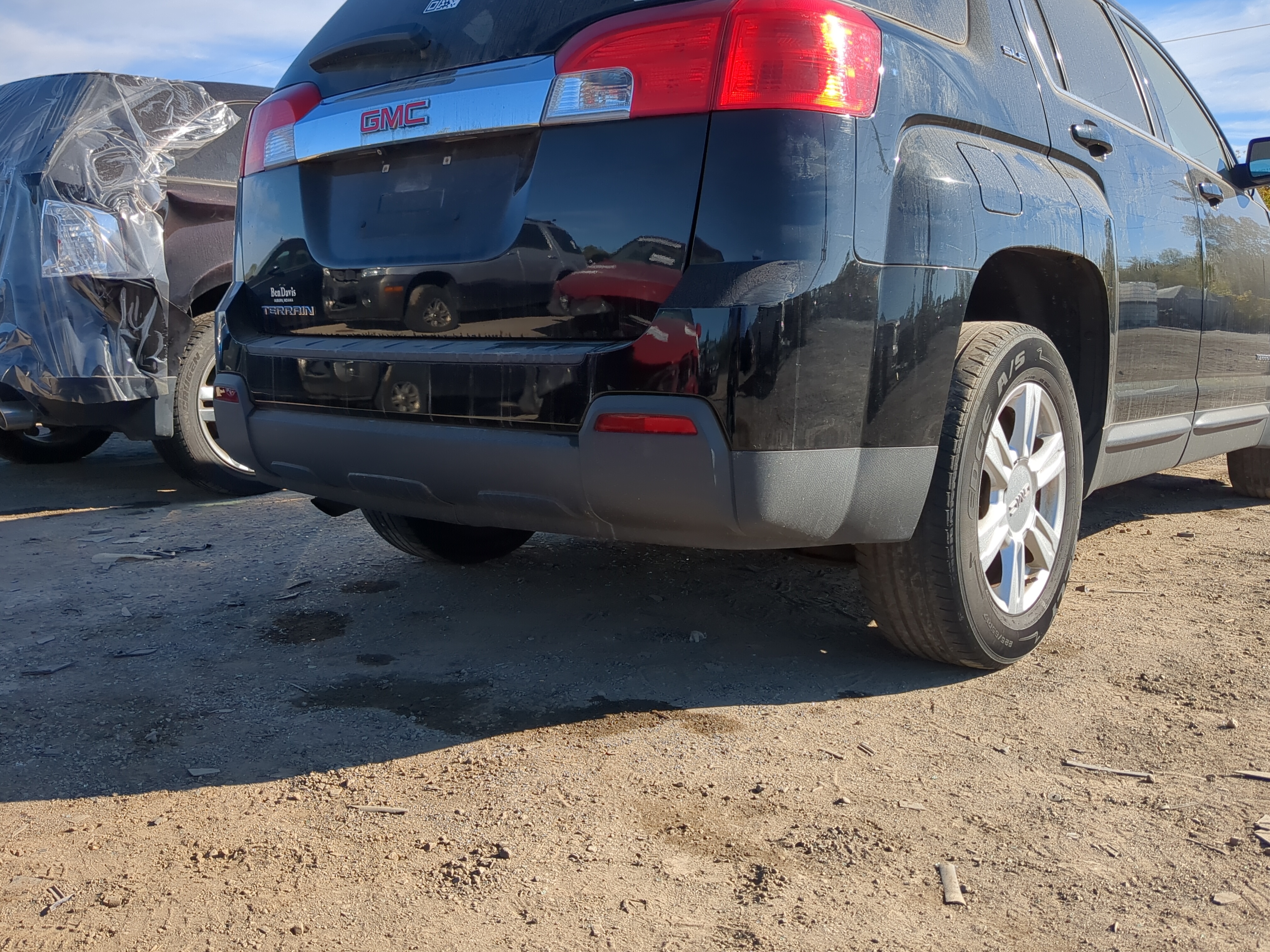 2010-2015 Gmc Terrain Rear Bumper Assembly Oem 1195774 - Oemusedautoparts1.com