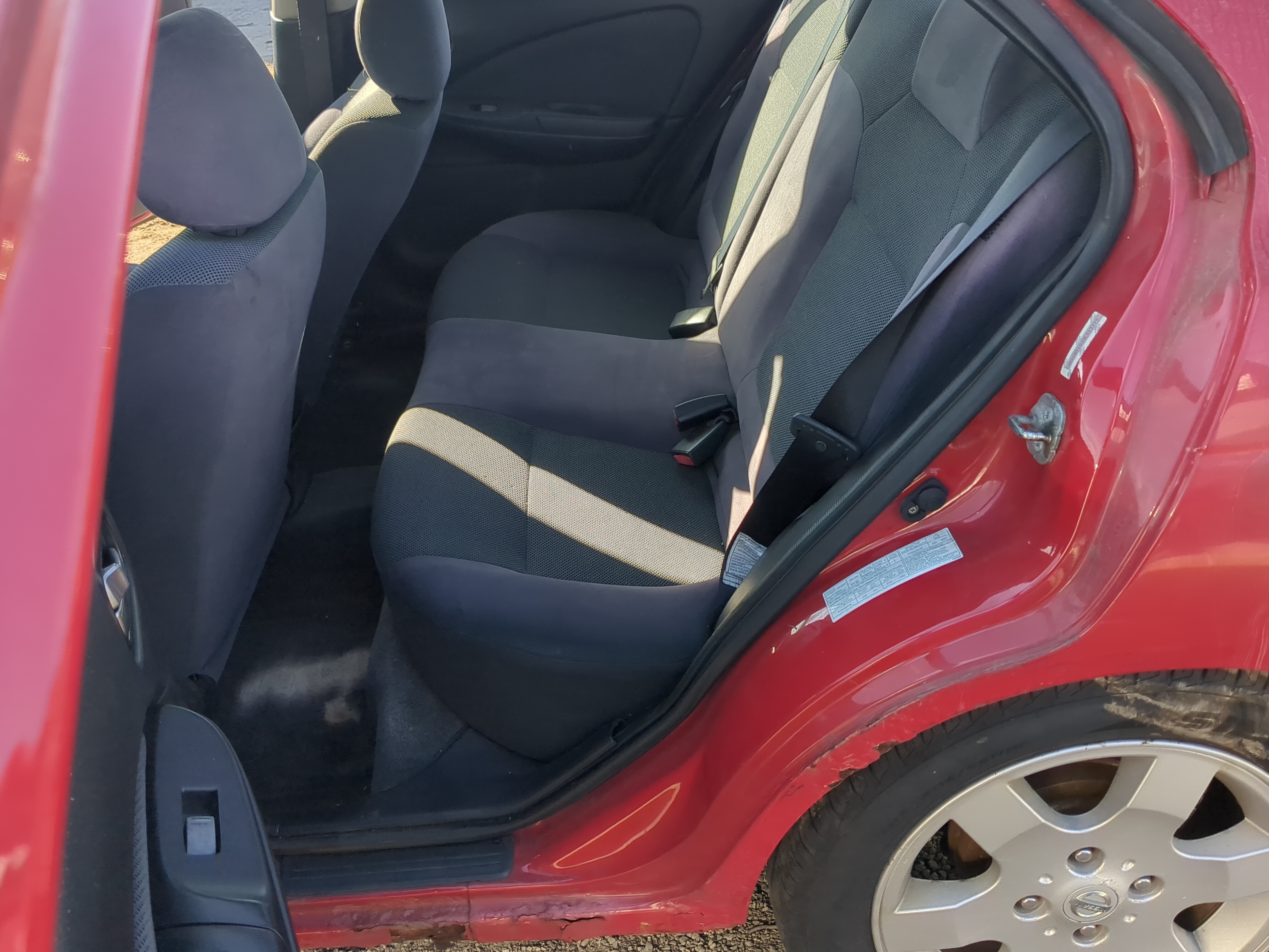 2005 Nissan Sentra Rear Seat Oem 1195971 - Oemusedautoparts1.com