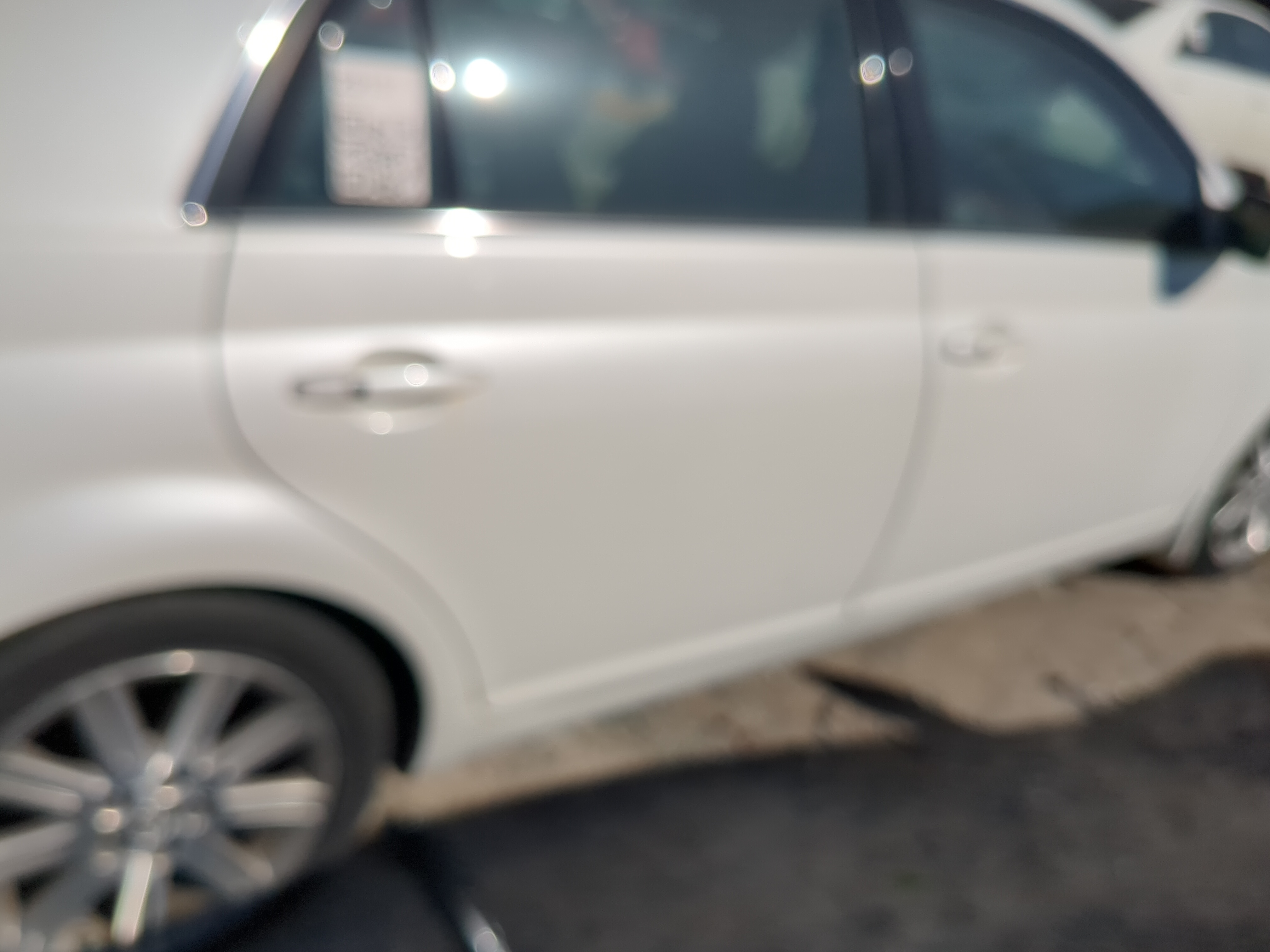 2005-2012 Toyota Avalon Passenger Rear Door Oem 1196196 - Oemusedautoparts1.com