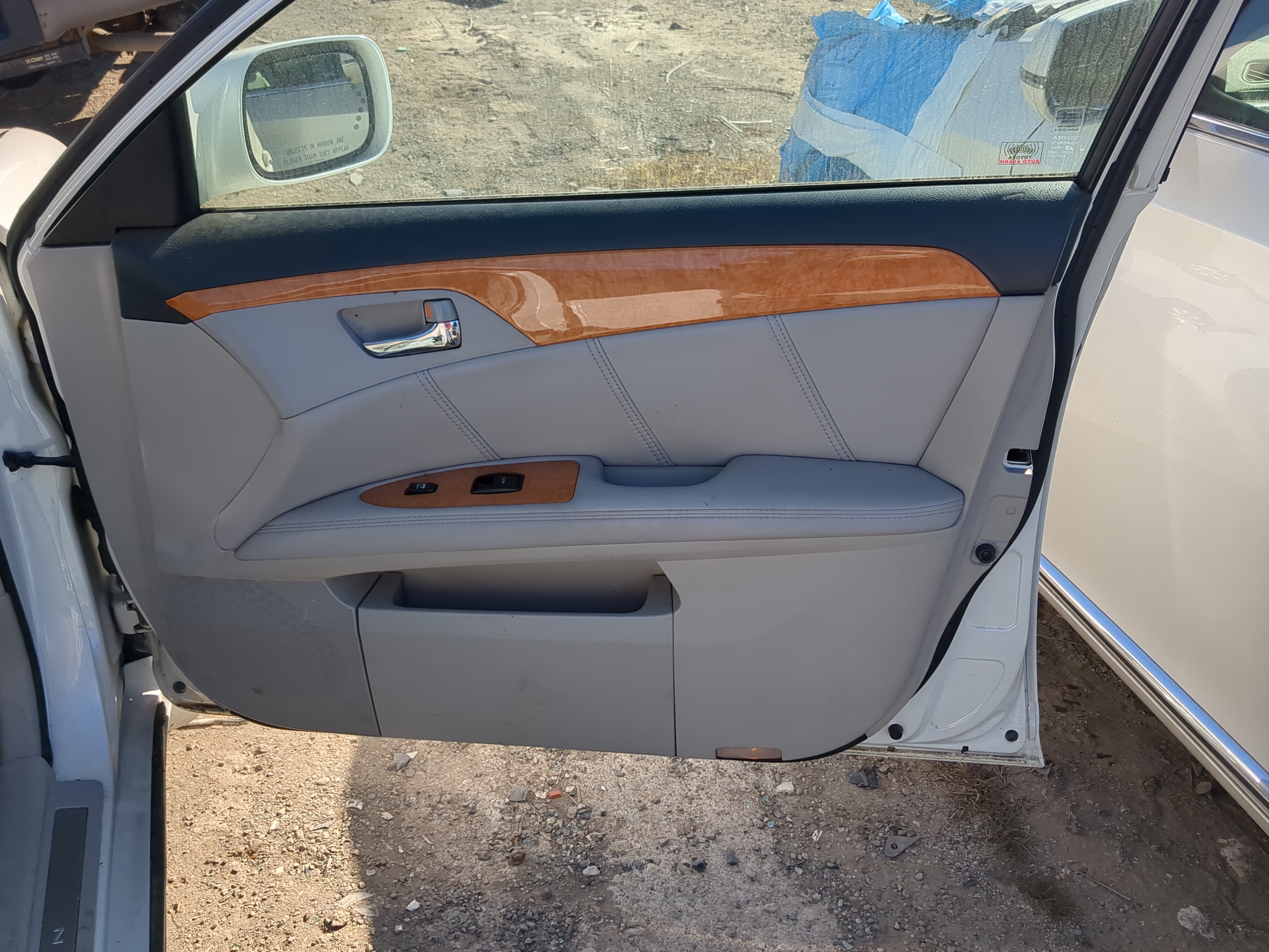 Picture of 2007 Toyota Avalon Front Right Passenger Interior Door Panel Trim 1196273