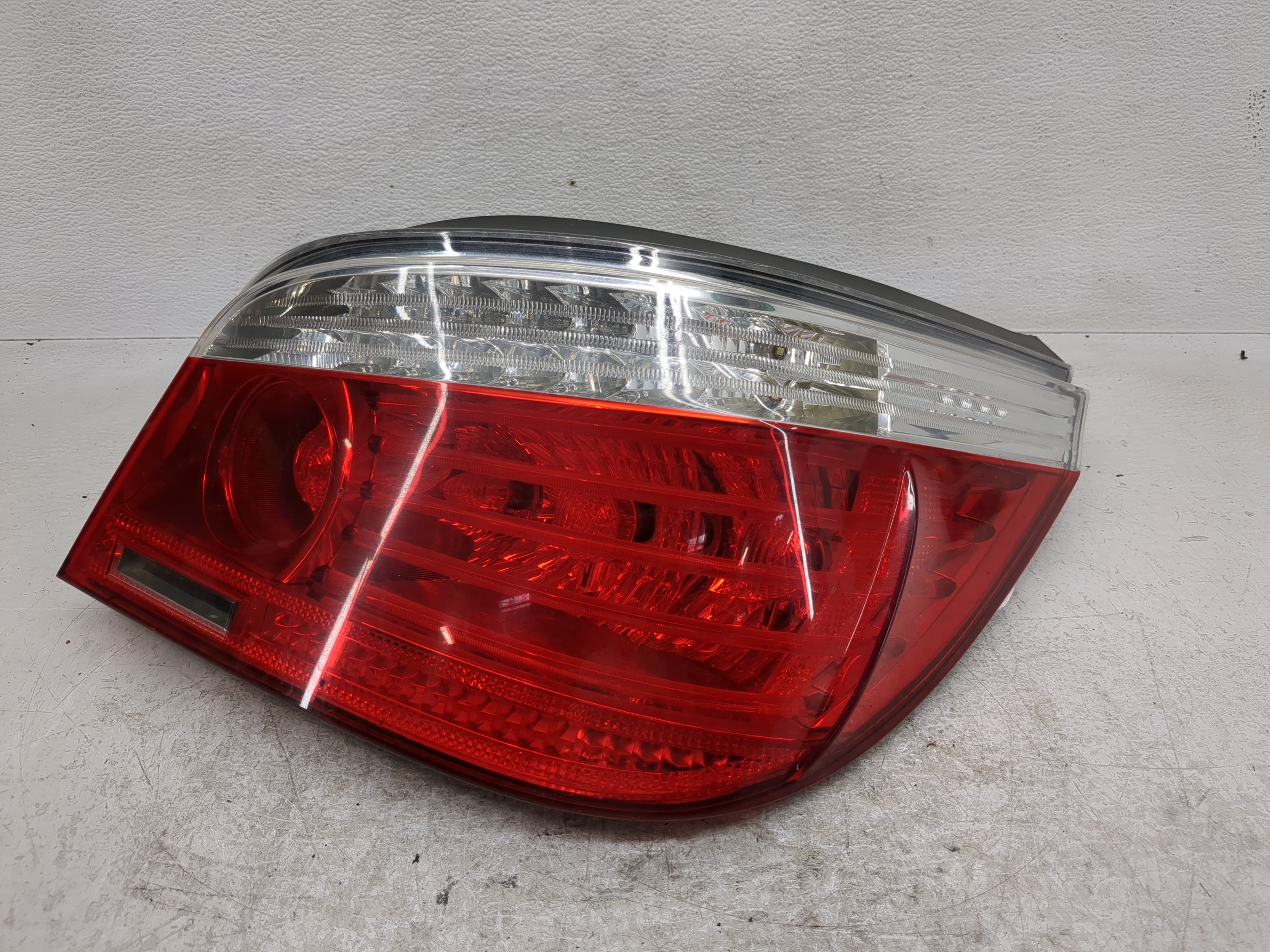 Picture of 2008-2010 Bmw 528i Passenger Right Side Tail Light Taillight Oem 1196462