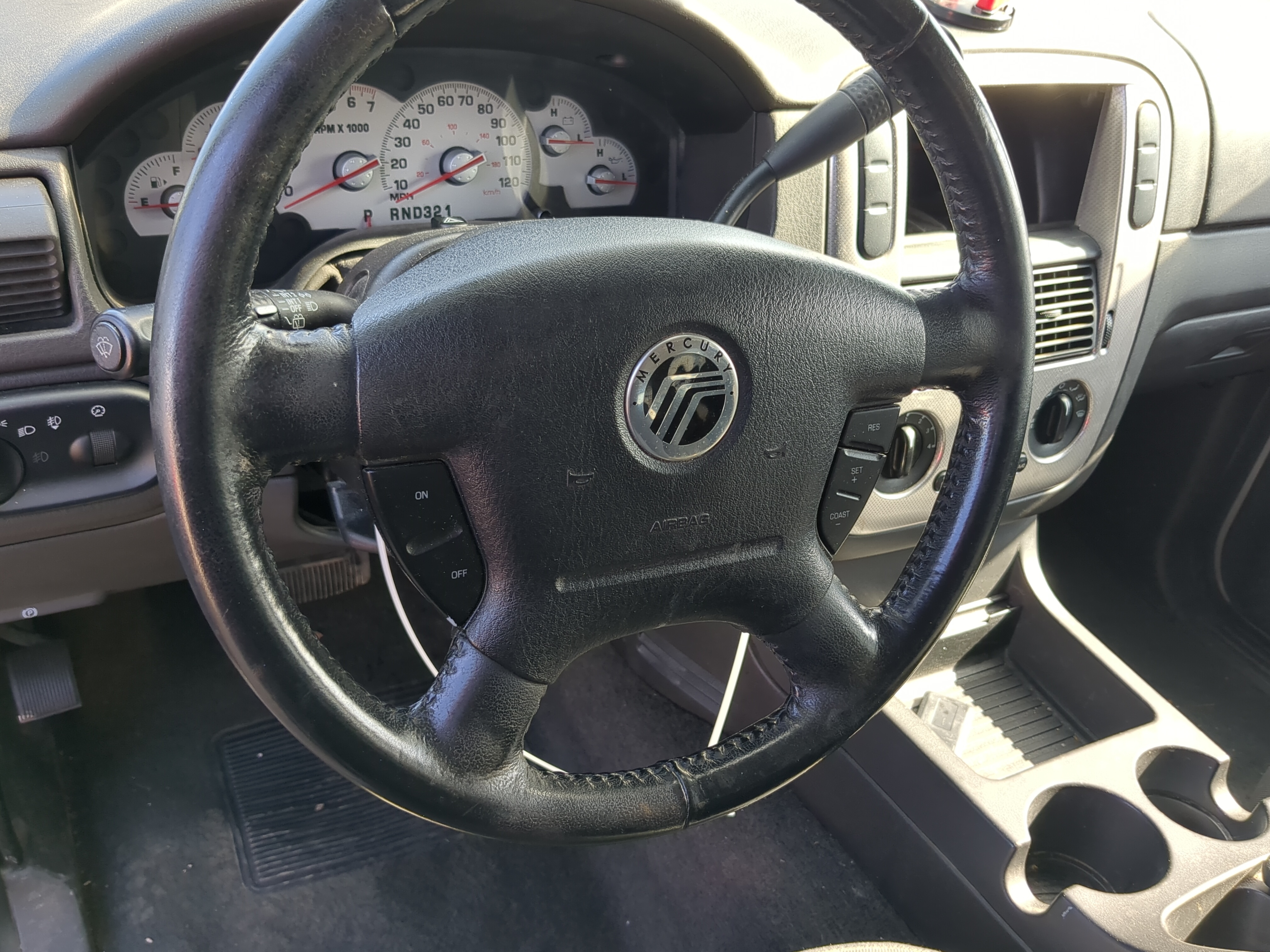 2002-2005 Mercury Mountaineer Air Bag Driver Left Steering Wheel Mounted 1196675 - Oemusedautoparts1.com
