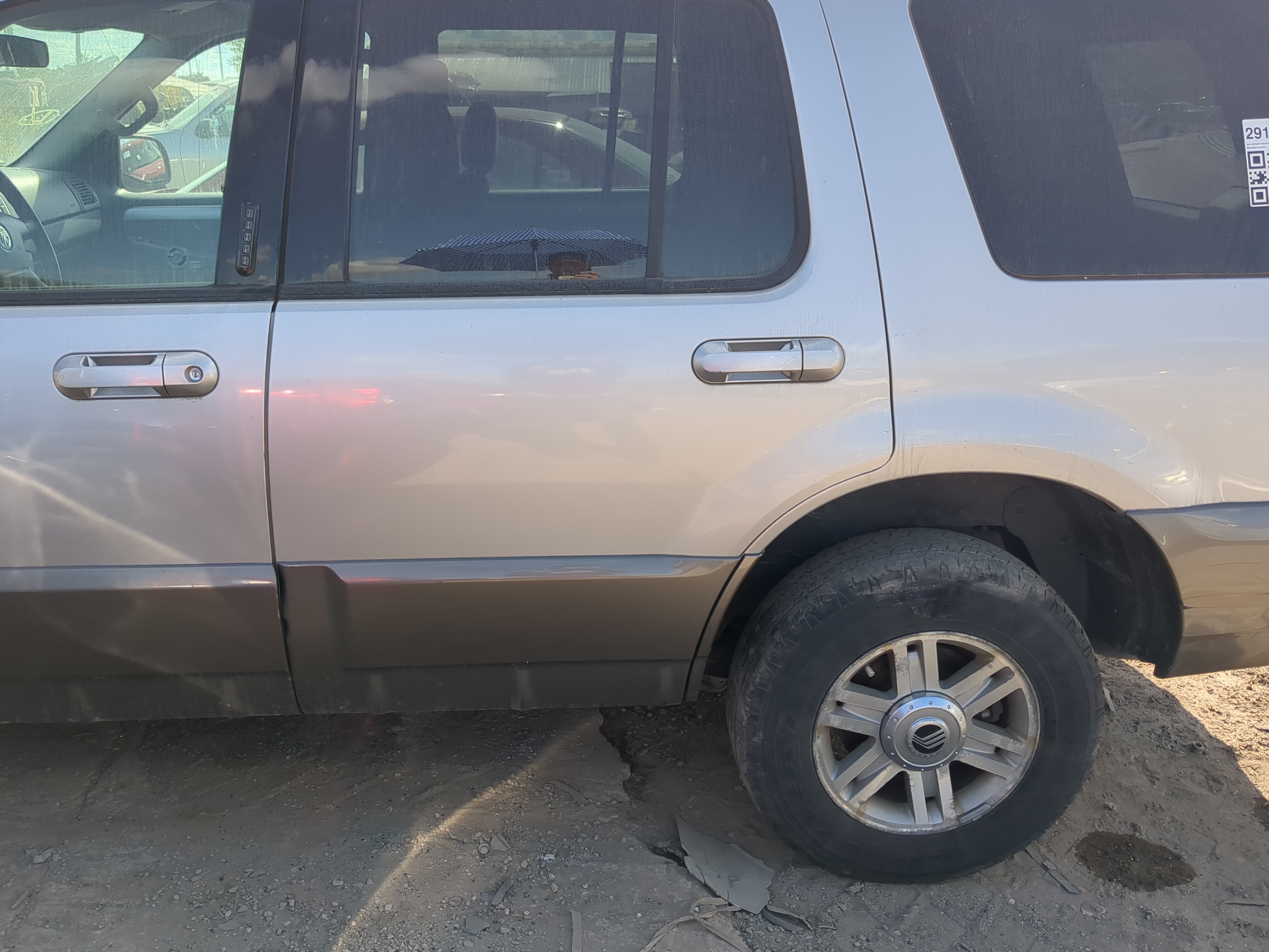 2002-2005 Mercury Mountaineer Driver Rear Door Oem 1196743 - Oemusedautoparts1.com