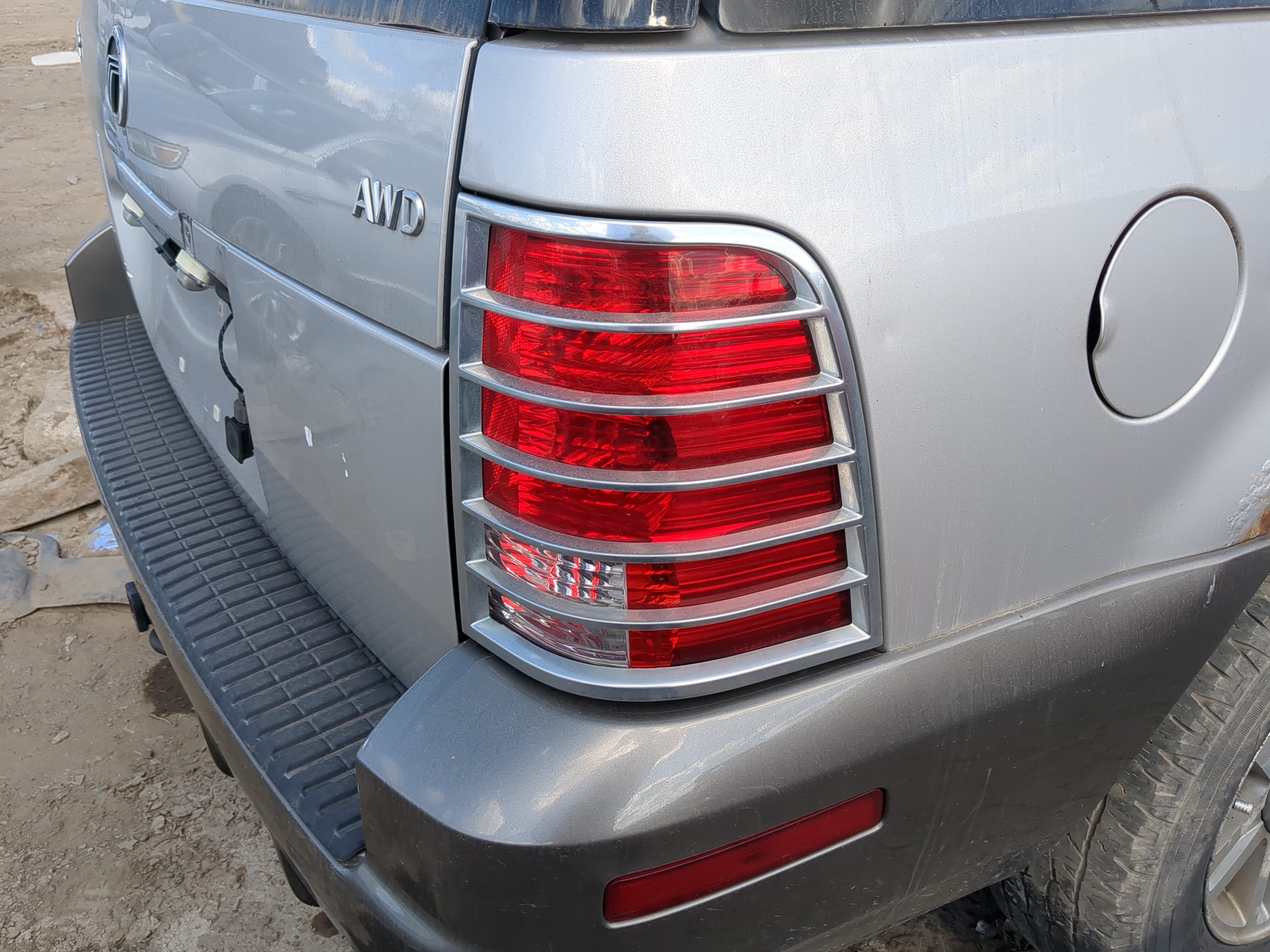 Picture of 2002 Mercury Mountaineer Passenger Right Side Tail Light Taillight Oem 1196791