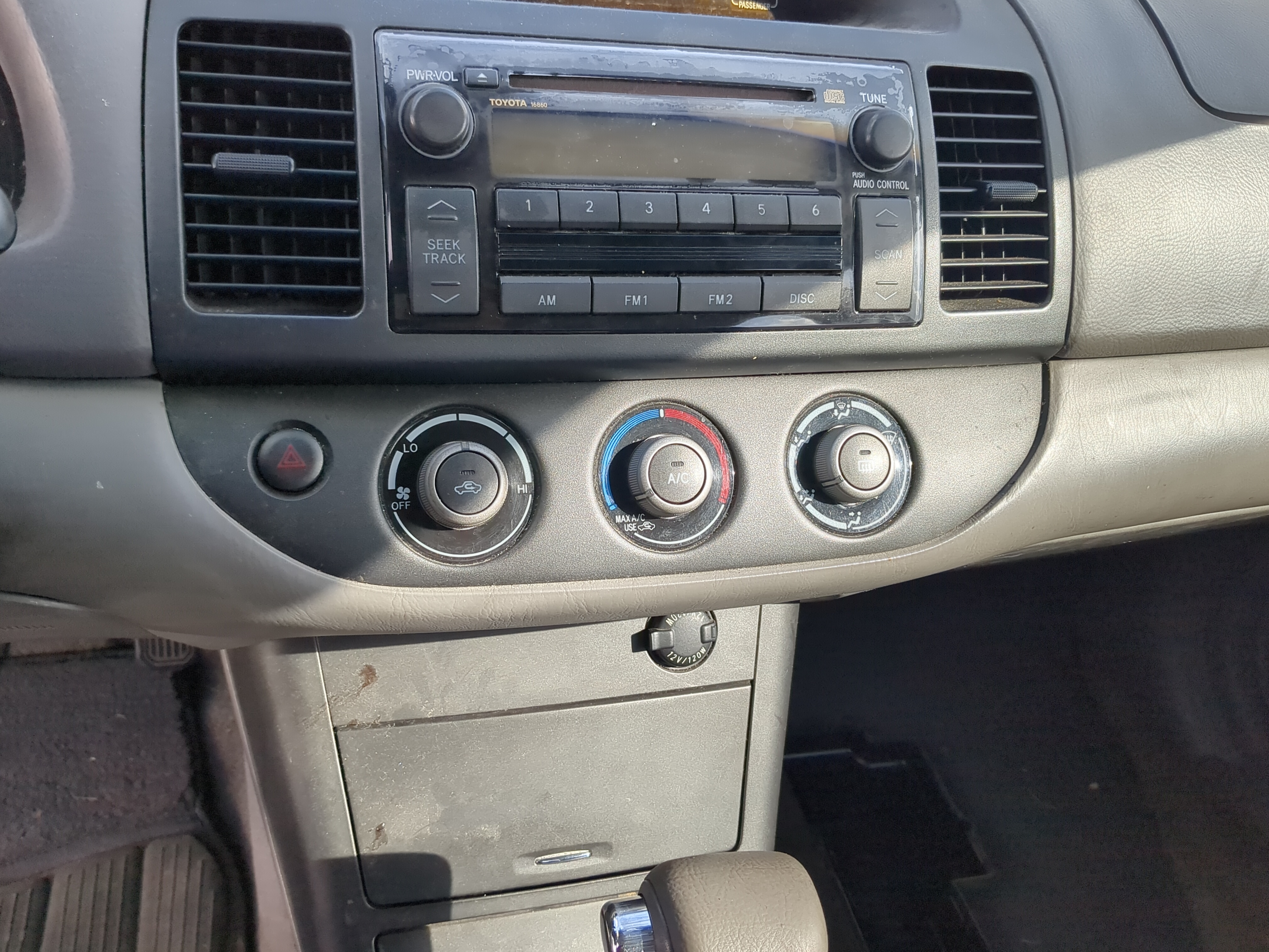 2002-2006 Toyota Camry Ac Heater Climate Control 1197045 - Oemusedautoparts1.com