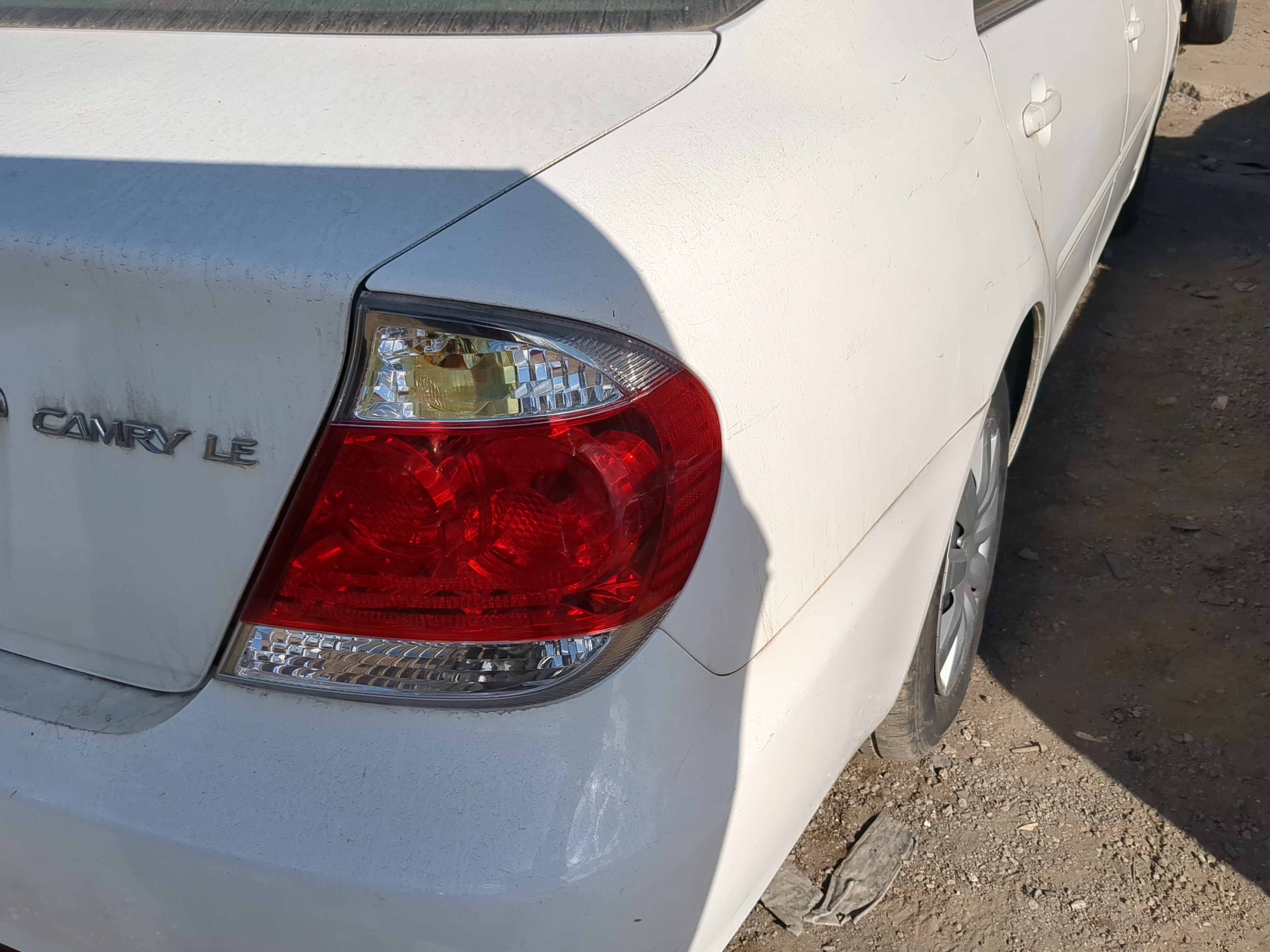 Picture of 2005-2006 Toyota Camry Passenger Right Side Tail Light Taillight Oem 1197102