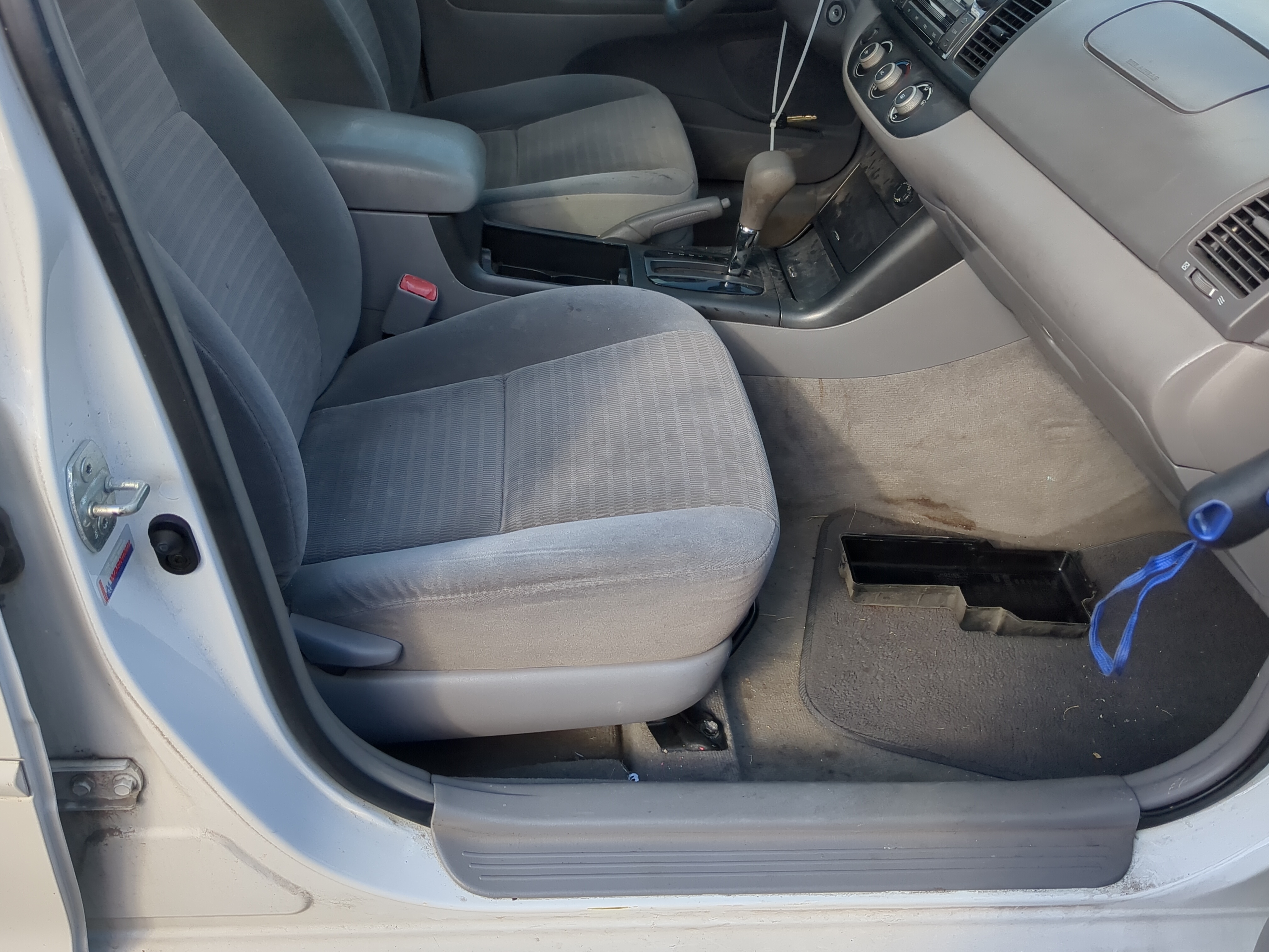 2004-2006 Toyota Camry Passenger Front Seat Oem 1197160 - Oemusedautoparts1.com