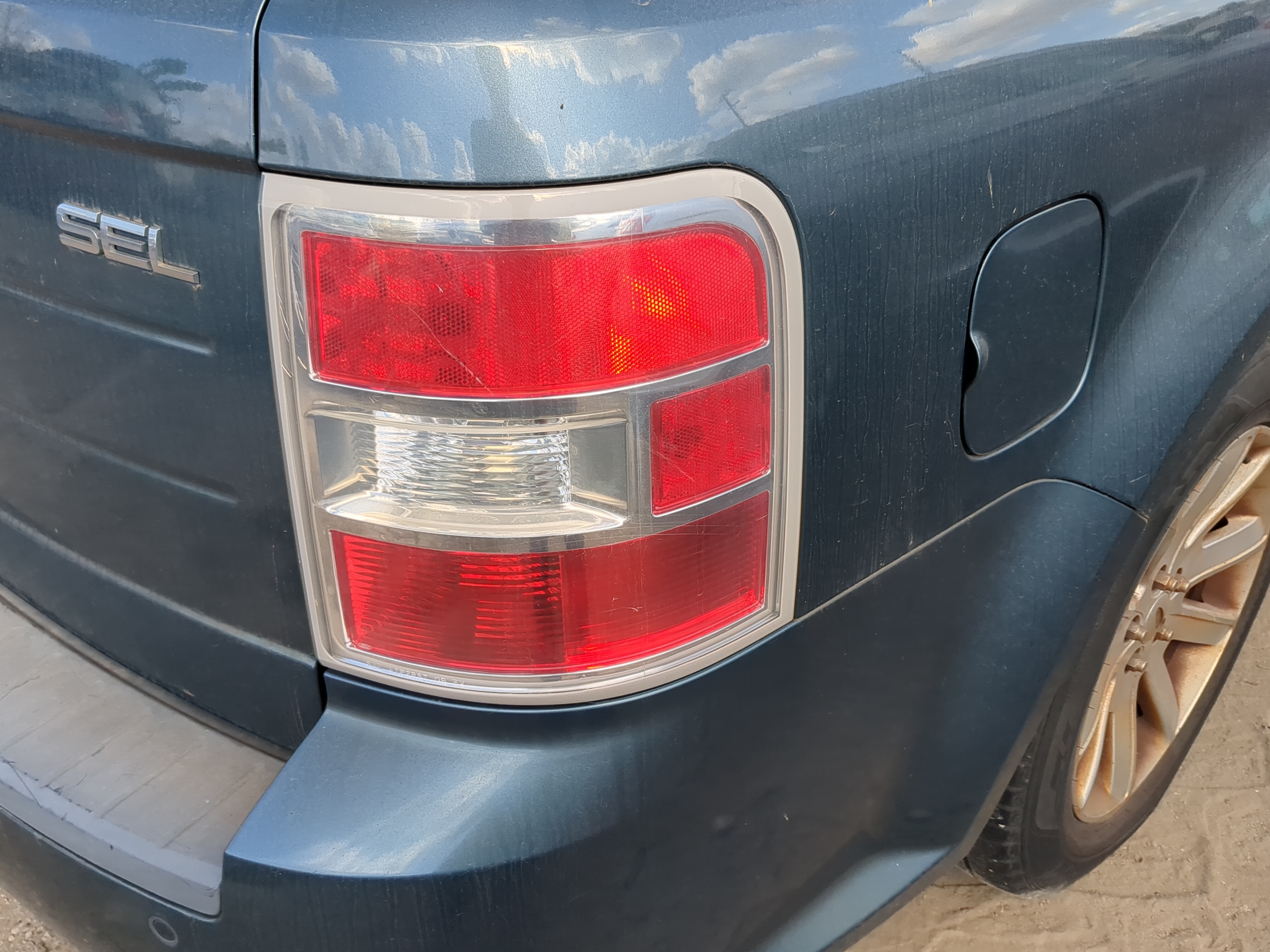 Picture of 2009-2011 Ford Flex Passenger Right Side Tail Light Taillight Oem 1197301