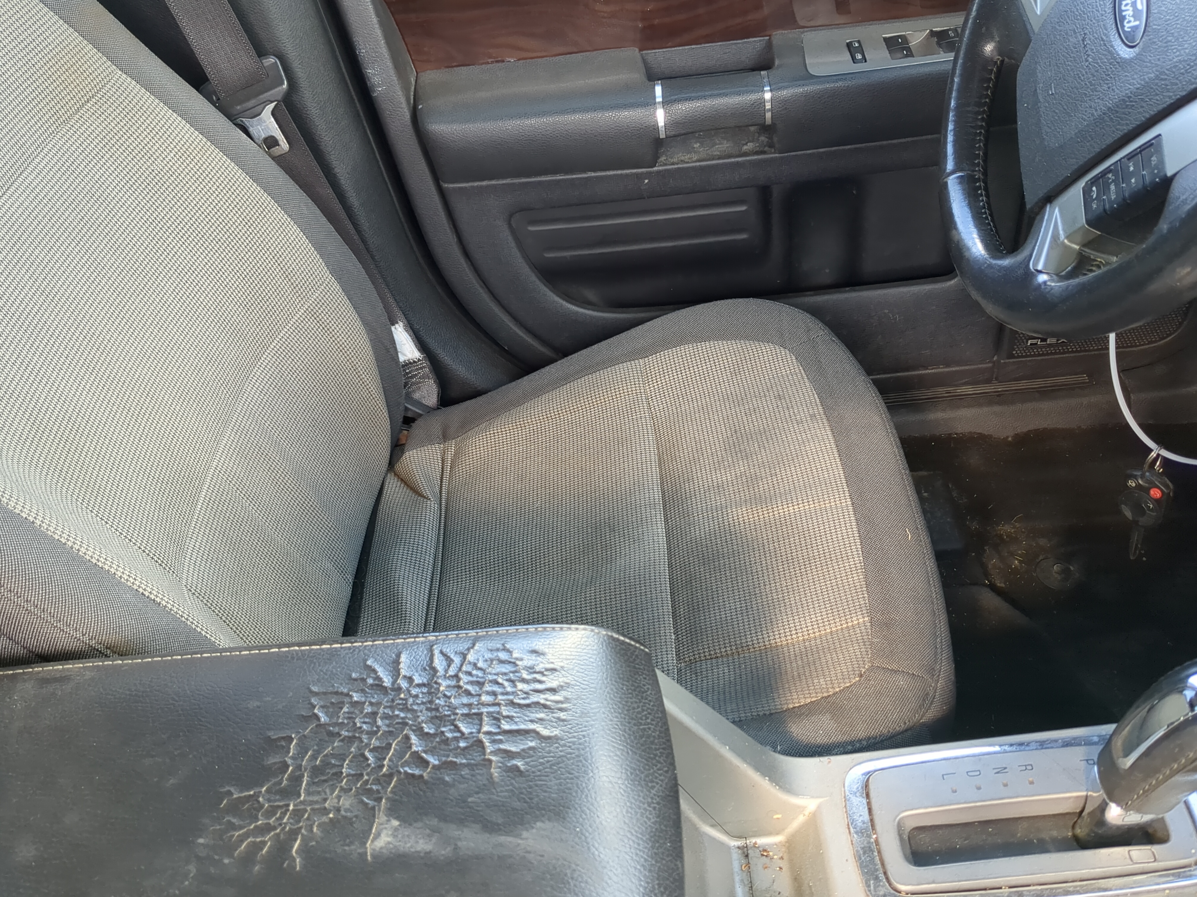 2010-2012 Ford Flex Driver Front Seat Oem 1197309 - Oemusedautoparts1.com