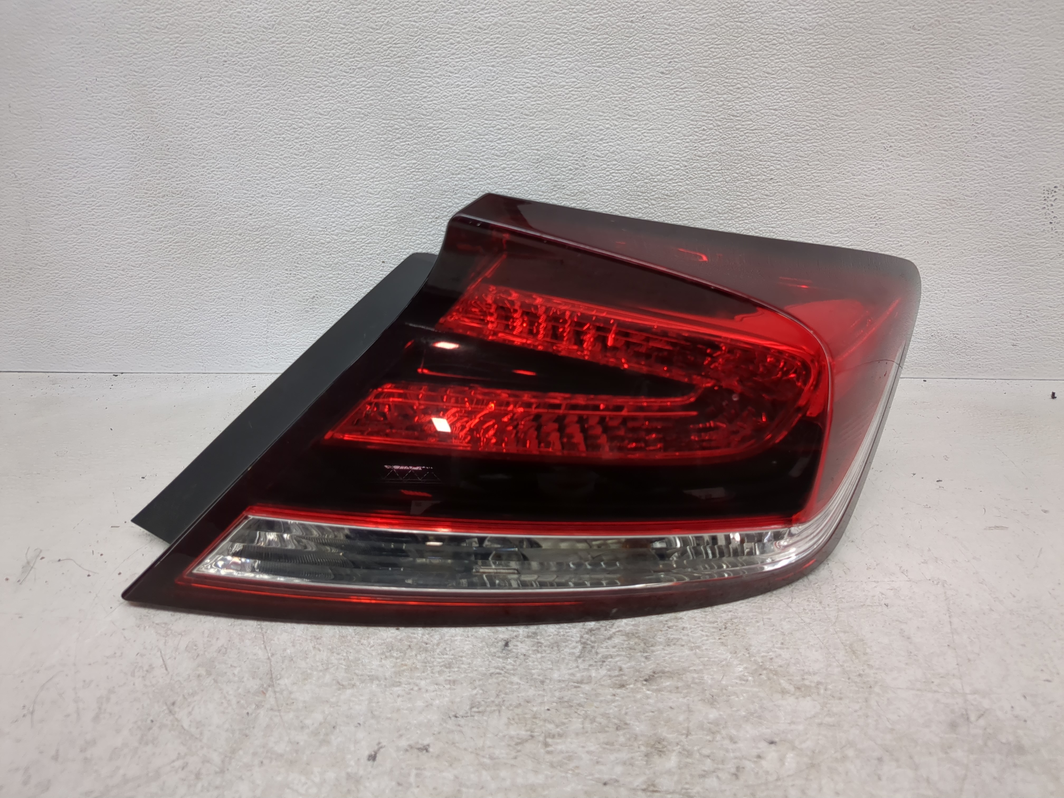 Picture of 2014-2015 Honda Civic Passenger Right Side Tail Light Taillight Oem 1197356