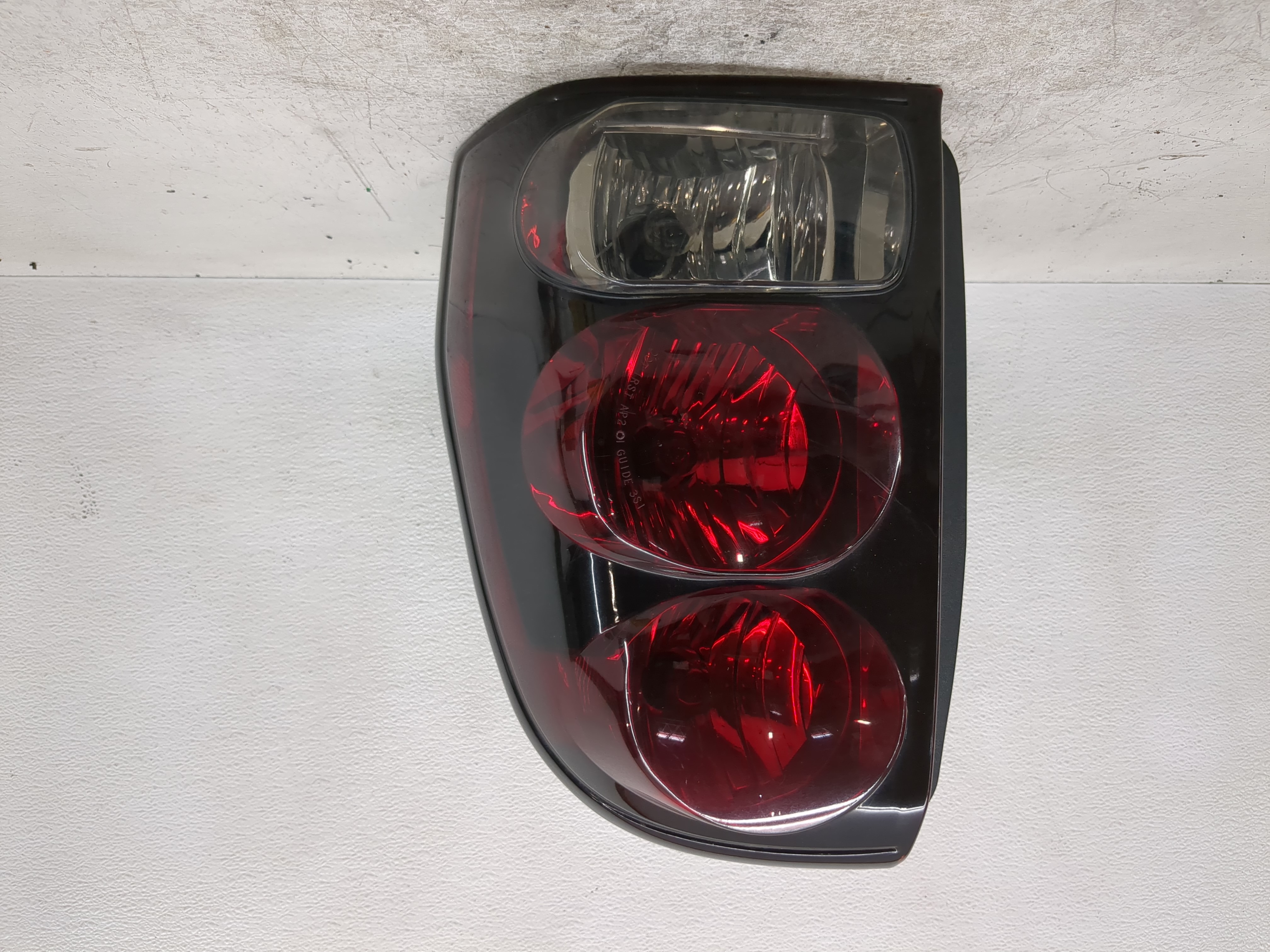 Picture of 2002 Chevrolet Trailblazer Passenger Right Side Tail Light Taillight Oem 1197357