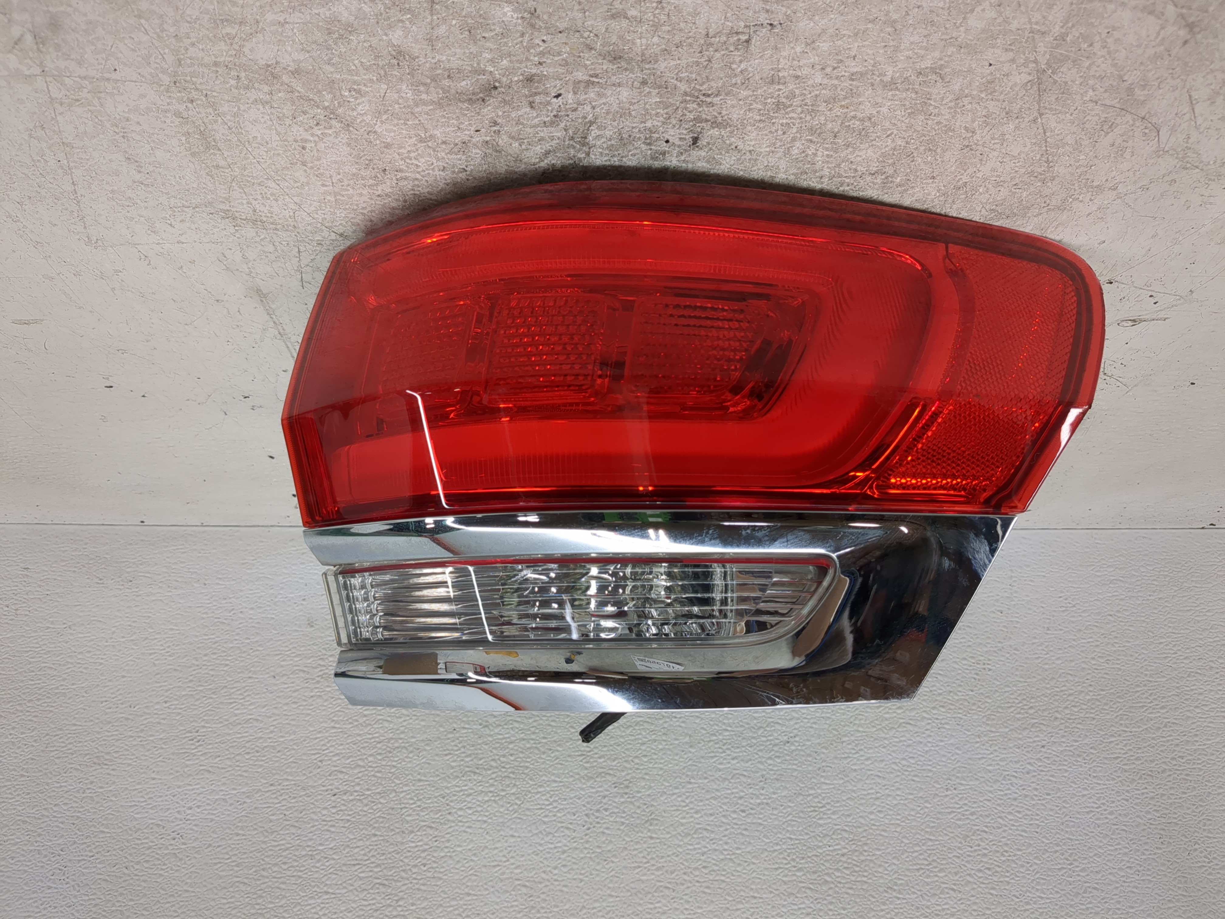 Picture of 2014 Jeep Grand Cherokee Passenger Right Side Tail Light Taillight Oem 1197358