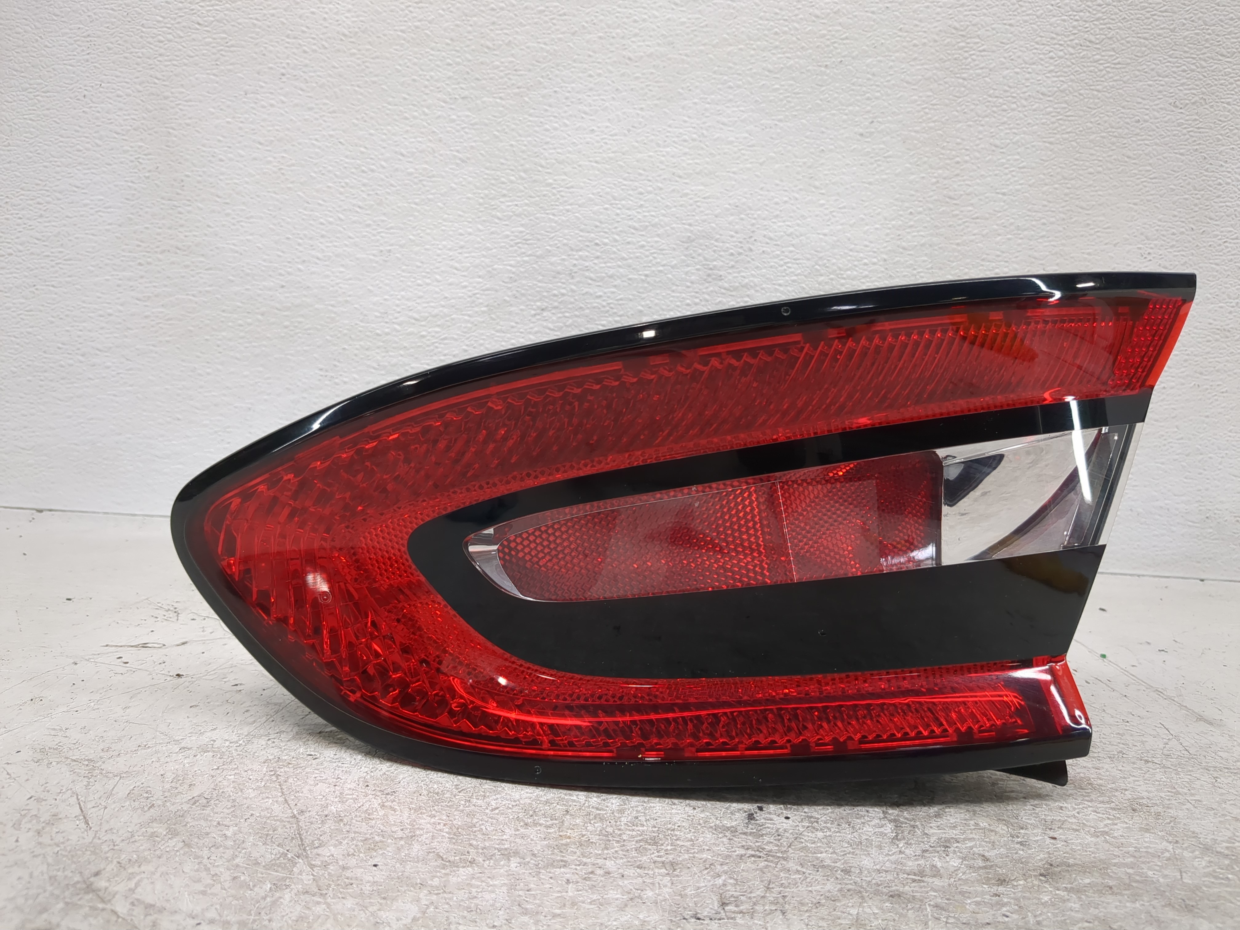 Picture of 2013-2016 Dodge Dart Passenger Right Side Tail Light Taillight Oem 1197366