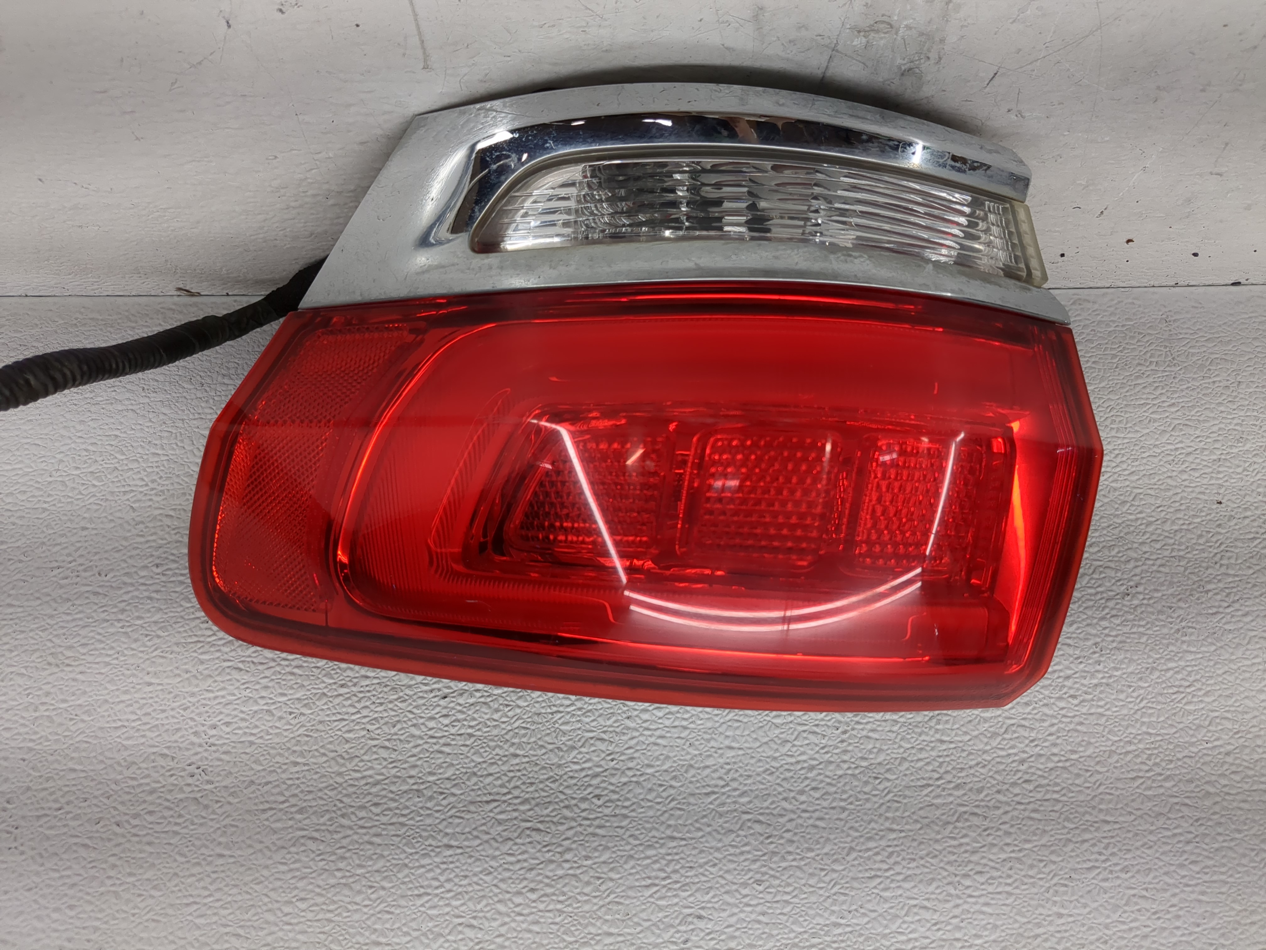 Picture of 2014 Jeep Grand Cherokee Passenger Right Side Tail Light Taillight Oem 1197371
