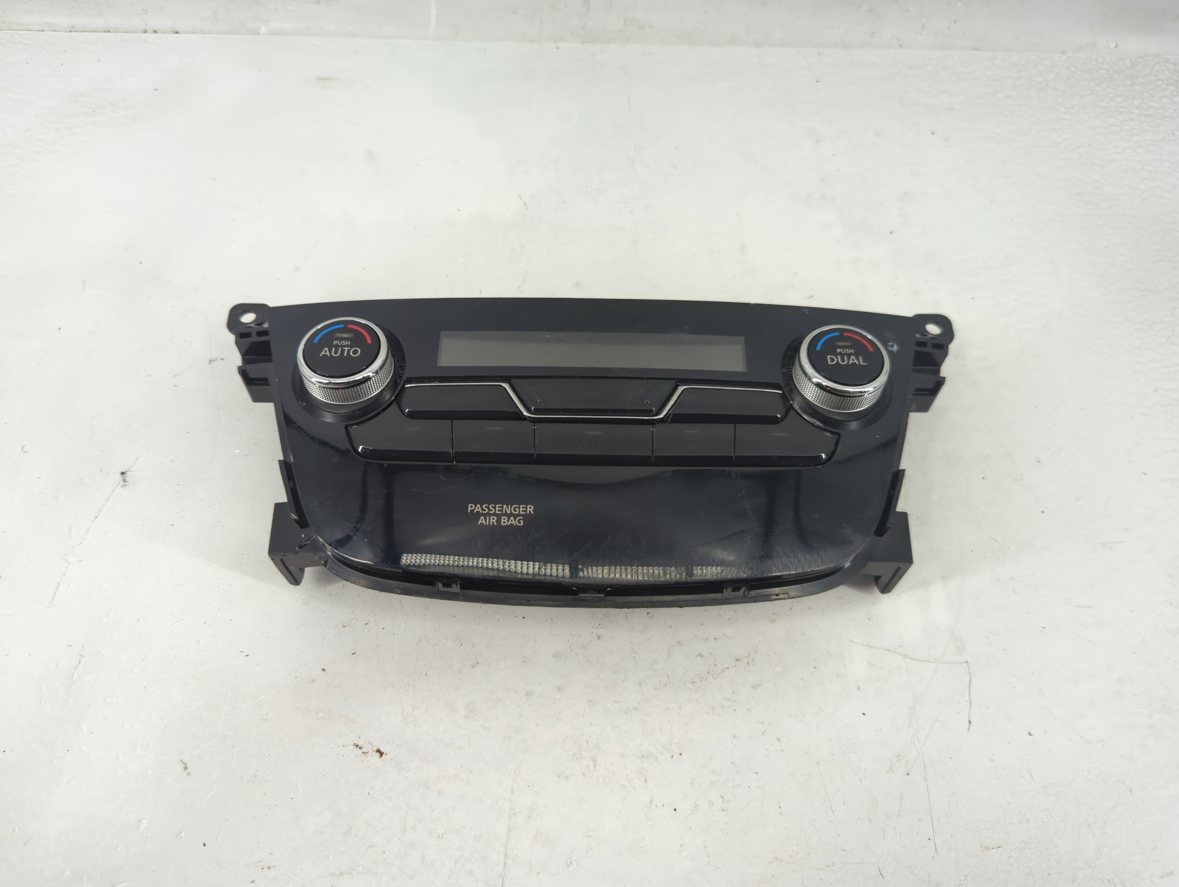 Picture of 2017-2022 Nissan Murano Ac Heater Climate Control 27500 9uc1c 1197402