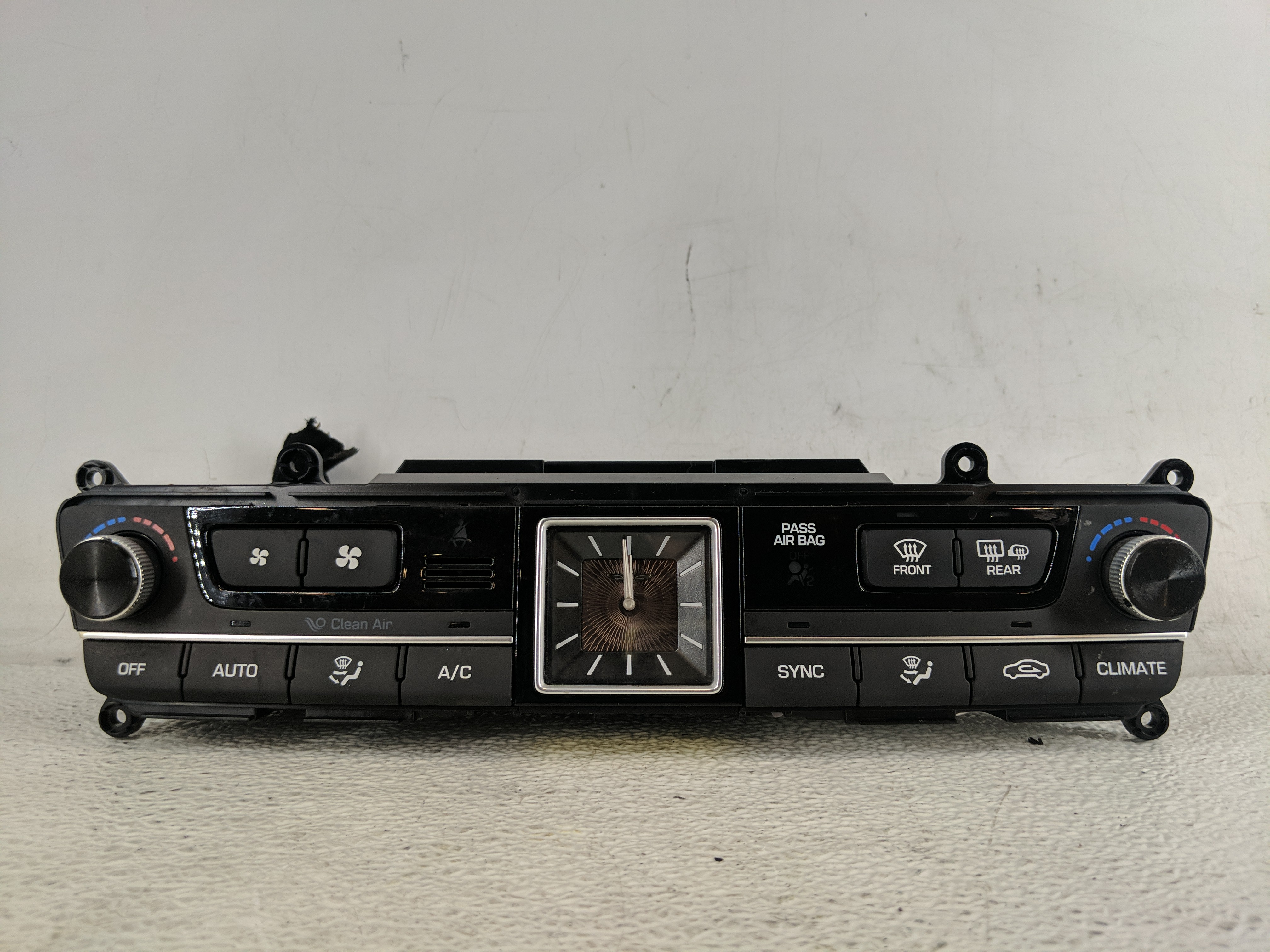 2019-2020 Genesis G80 Ac Heater Climate Control 97250-b1id1 1197408 - Oemusedautoparts1.com