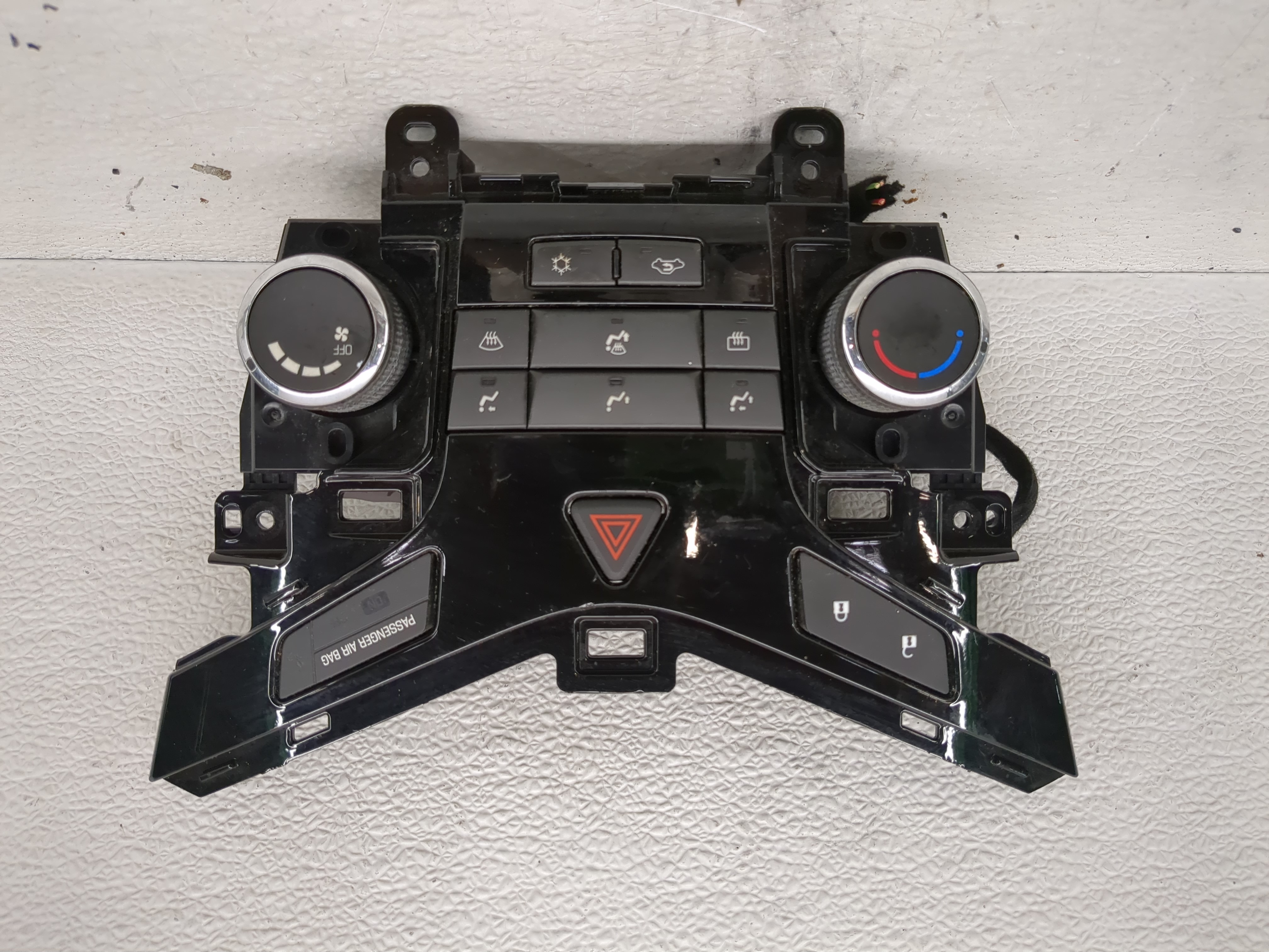 2011-2012 Chevrolet Cruze Ac Heater Roof Climate Control 95017054 1197439 - Oemusedautoparts1.com