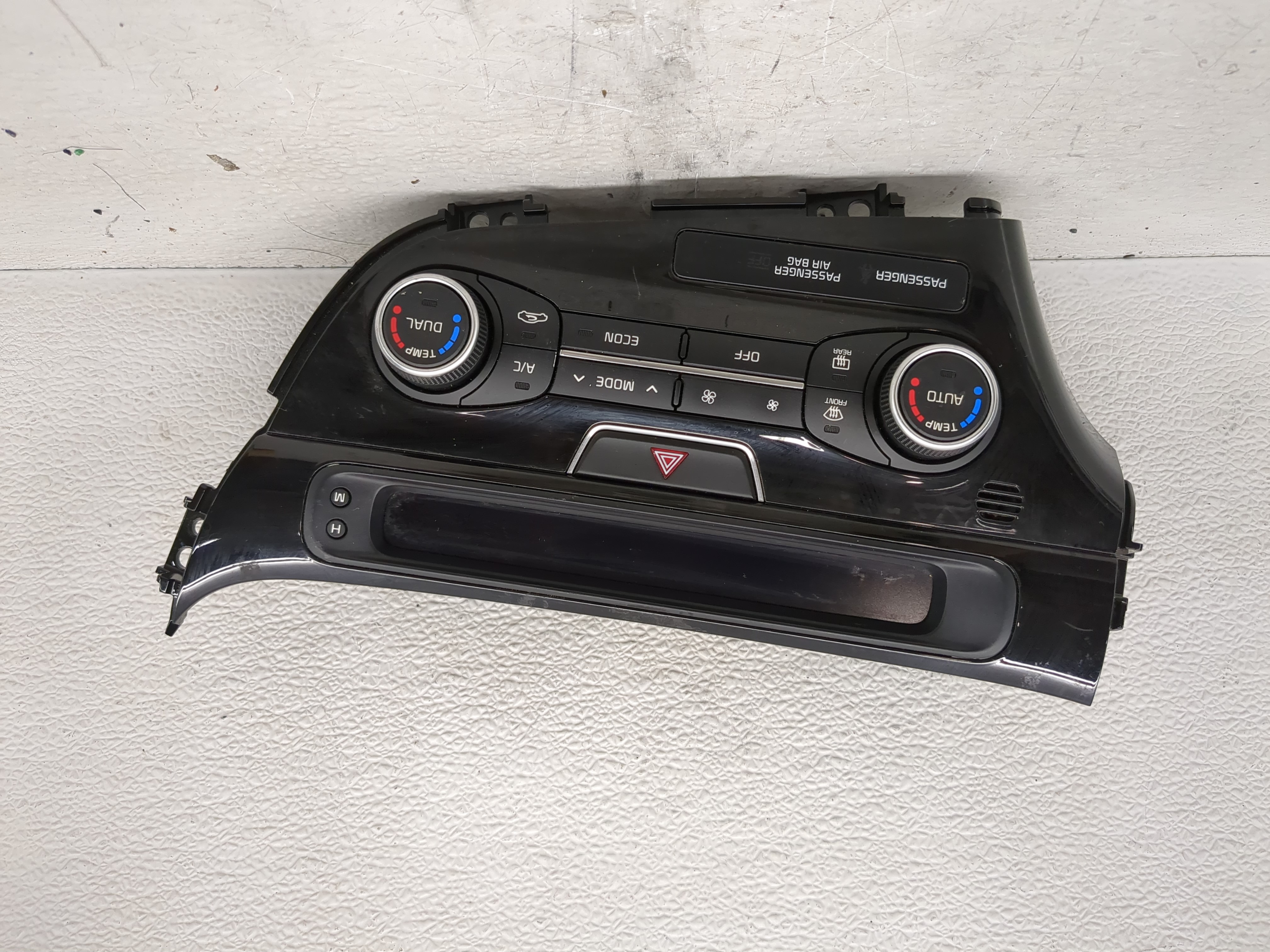 2014-2016 Kia Optima Ac Heater Roof Climate Control 97250-2txxx 1197441 - Oemusedautoparts1.com