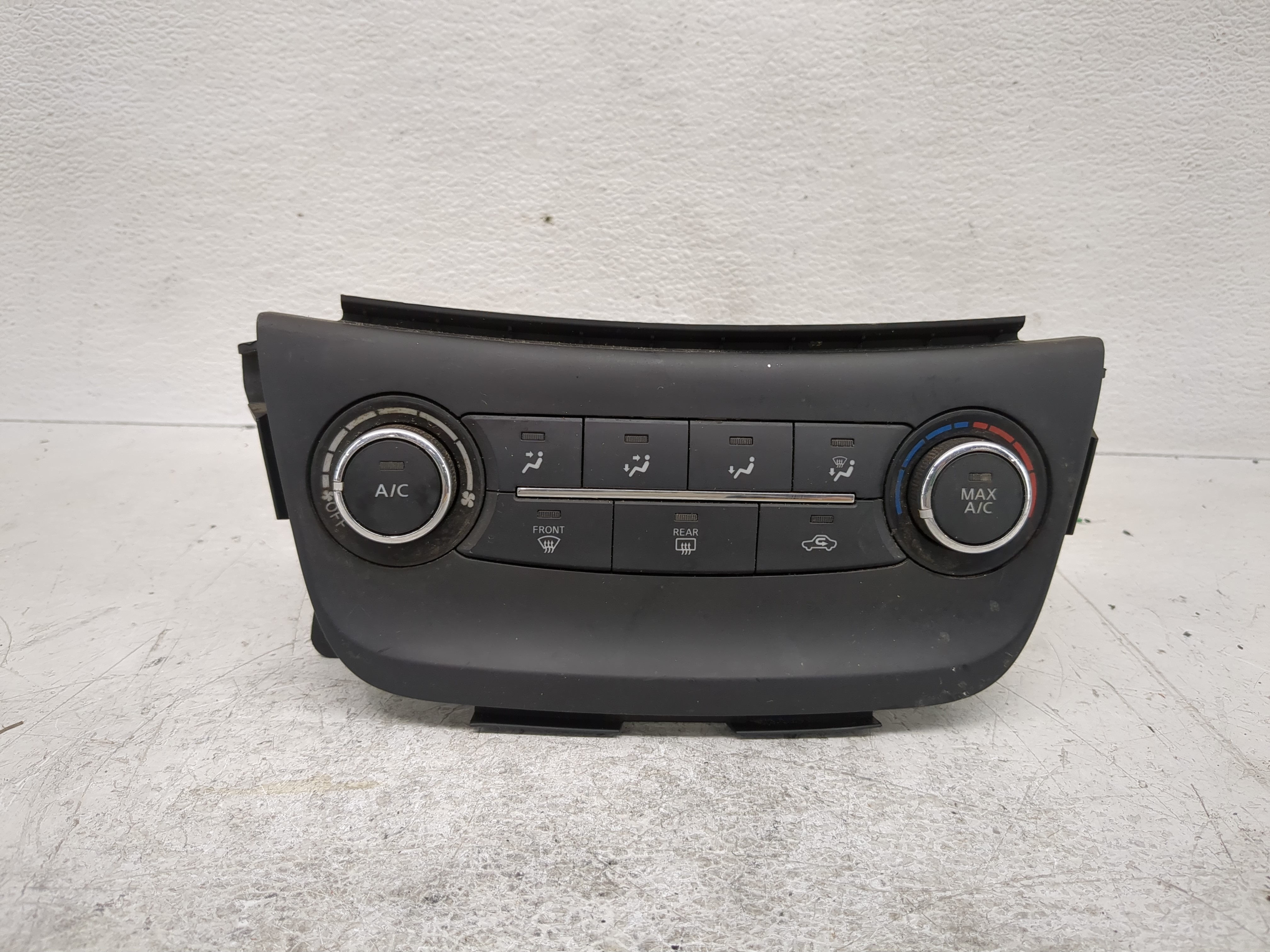 2017-2019 Nissan Sentra Ac Heater Climate Control 1197448 - Oemusedautoparts1.com