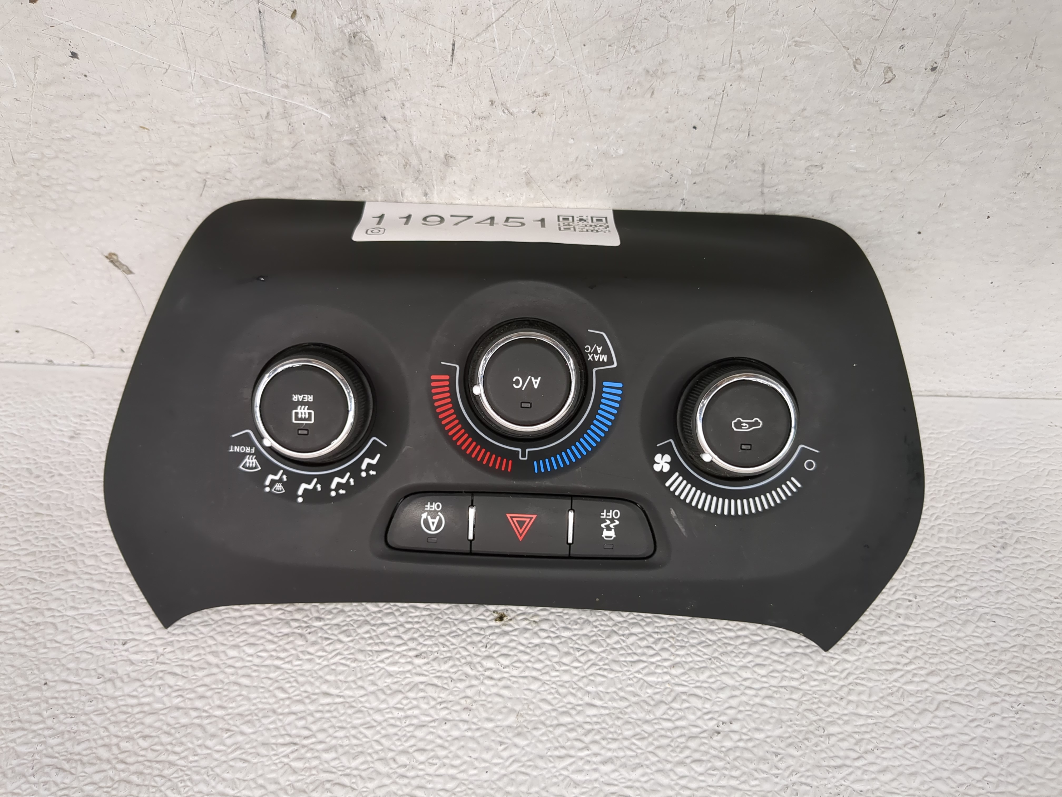 2015-2018 Jeep Cherokee Ac Heater Roof Climate Control P5zs98dx9aa 1197451 - Oemusedautoparts1.com