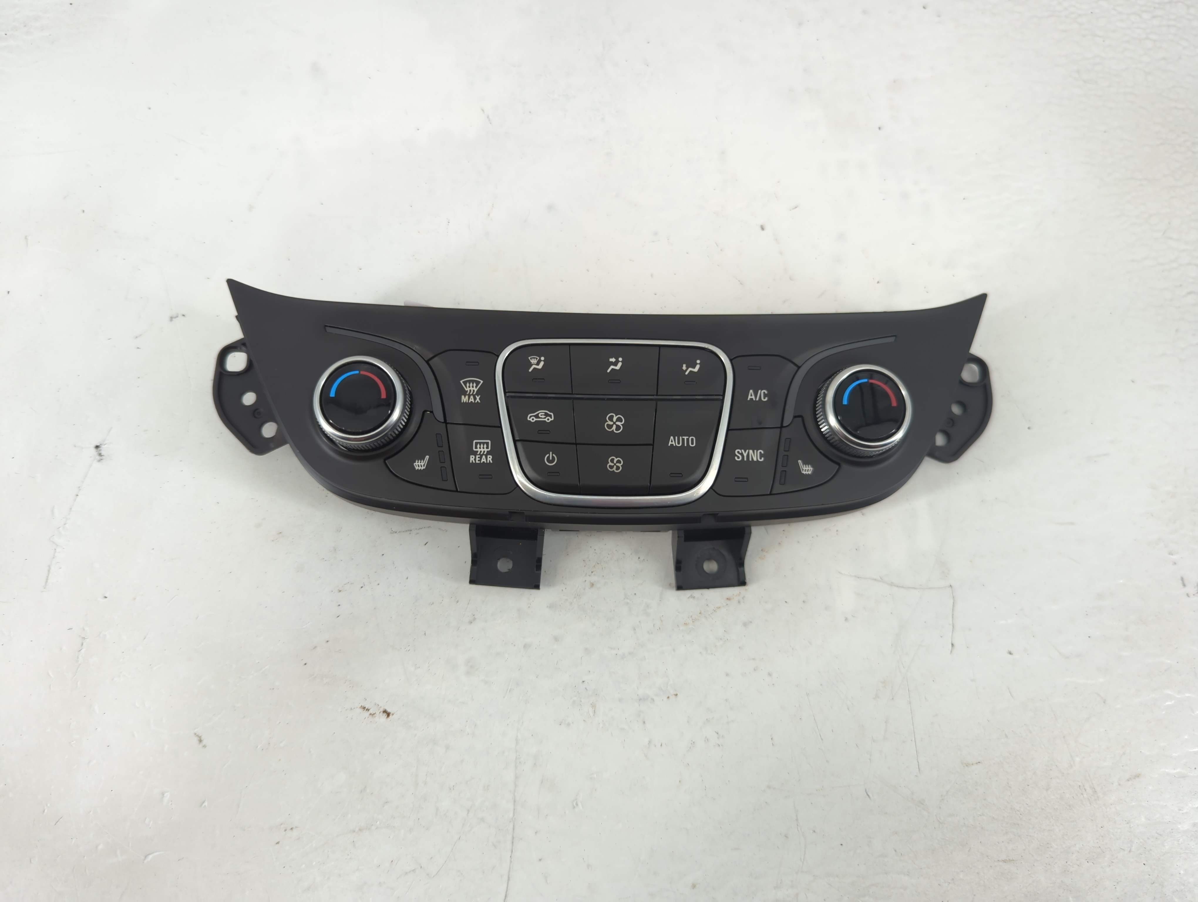 2019-2021 Chevrolet Equinox Ac Heater Climate Control 84422506 1197472 - Oemusedautoparts1.com