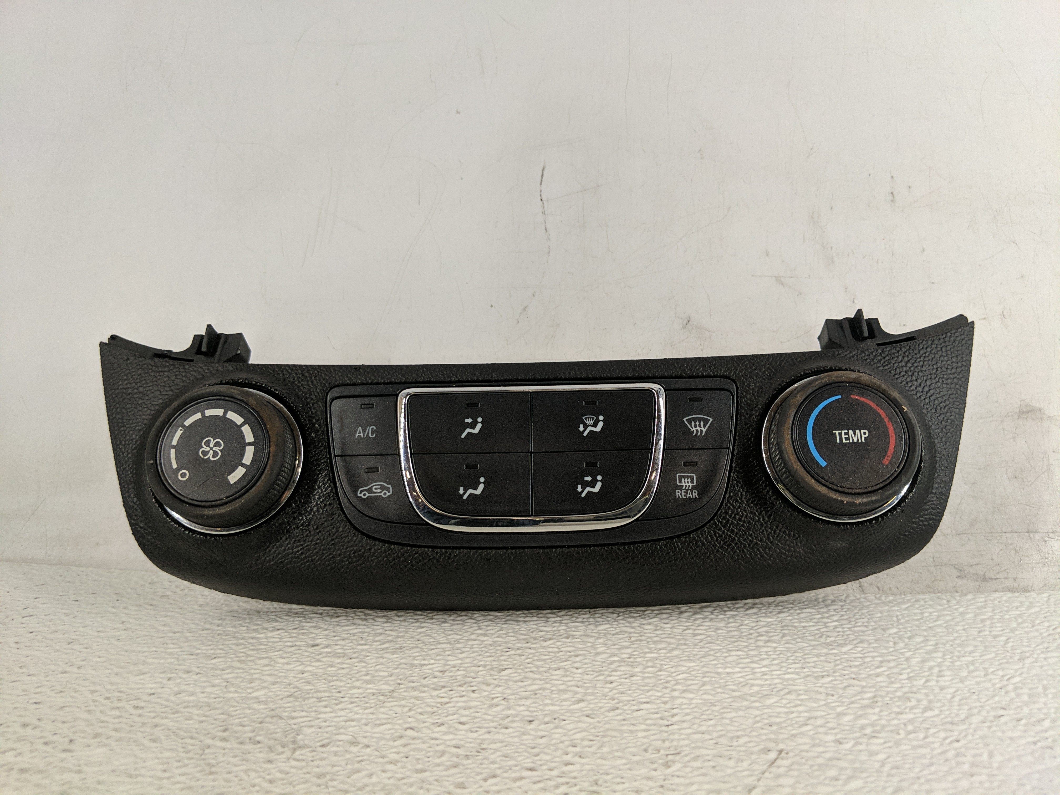 2014-2020 Chevrolet Impala Ac Heater Climate Control 1197517 - Oemusedautoparts1.com