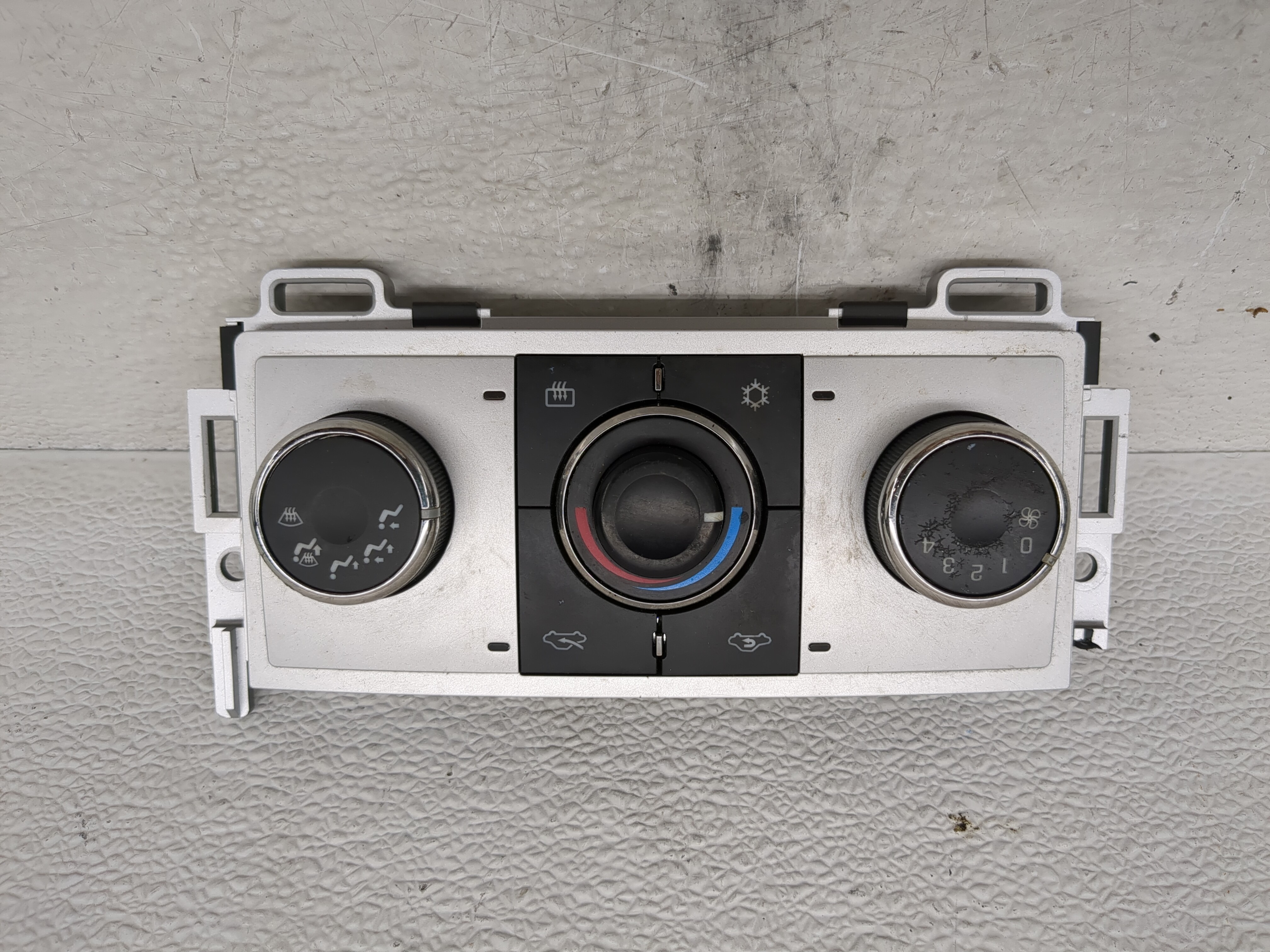2008-2012 Chevrolet Malibu Ac Heater Climate Control 28272781 1197555 - Oemusedautoparts1.com