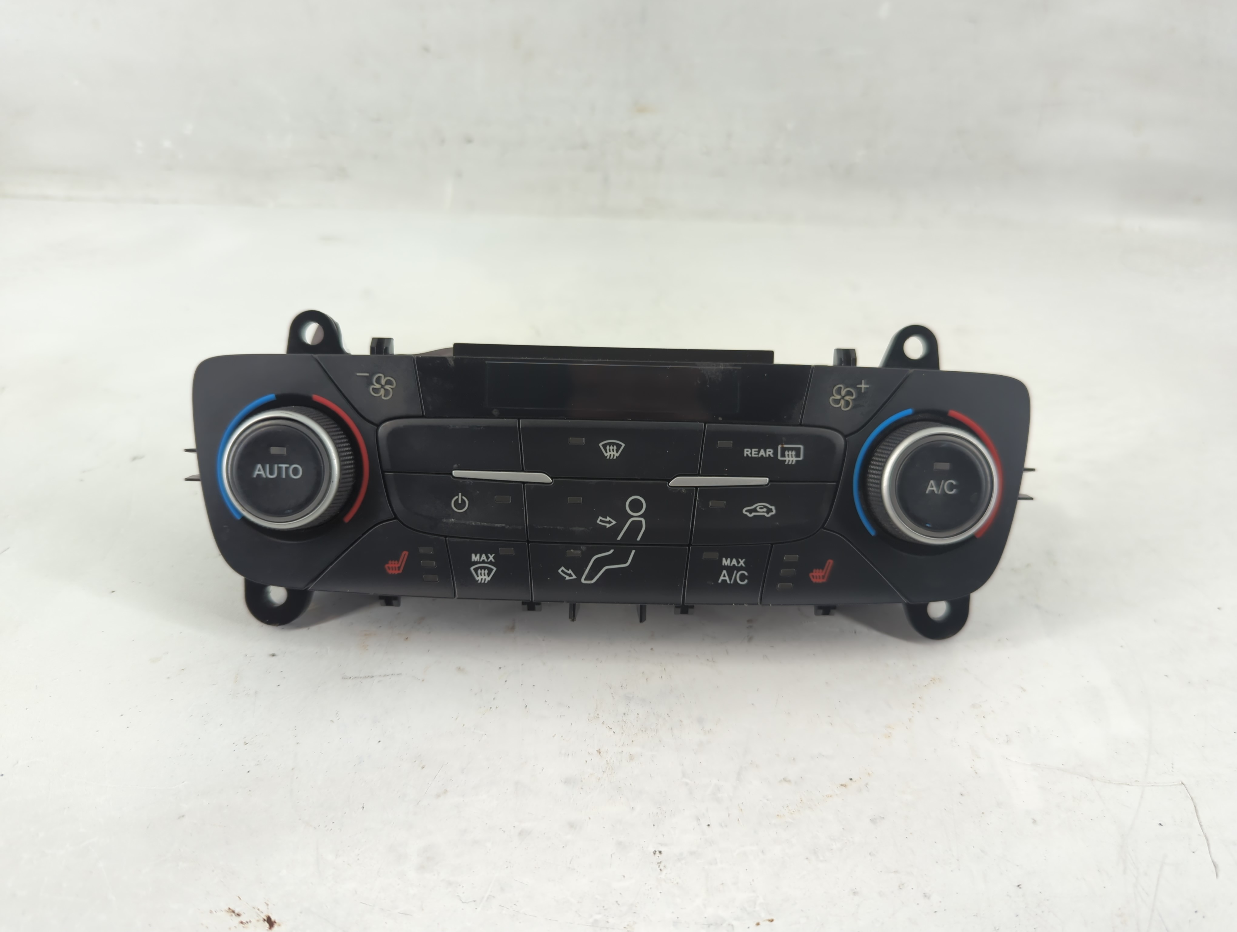 2018-2019 Ford Escape Ac Heater Roof Climate Control Gj5t-18c612-cj 1197566 - Oemusedautoparts1.com