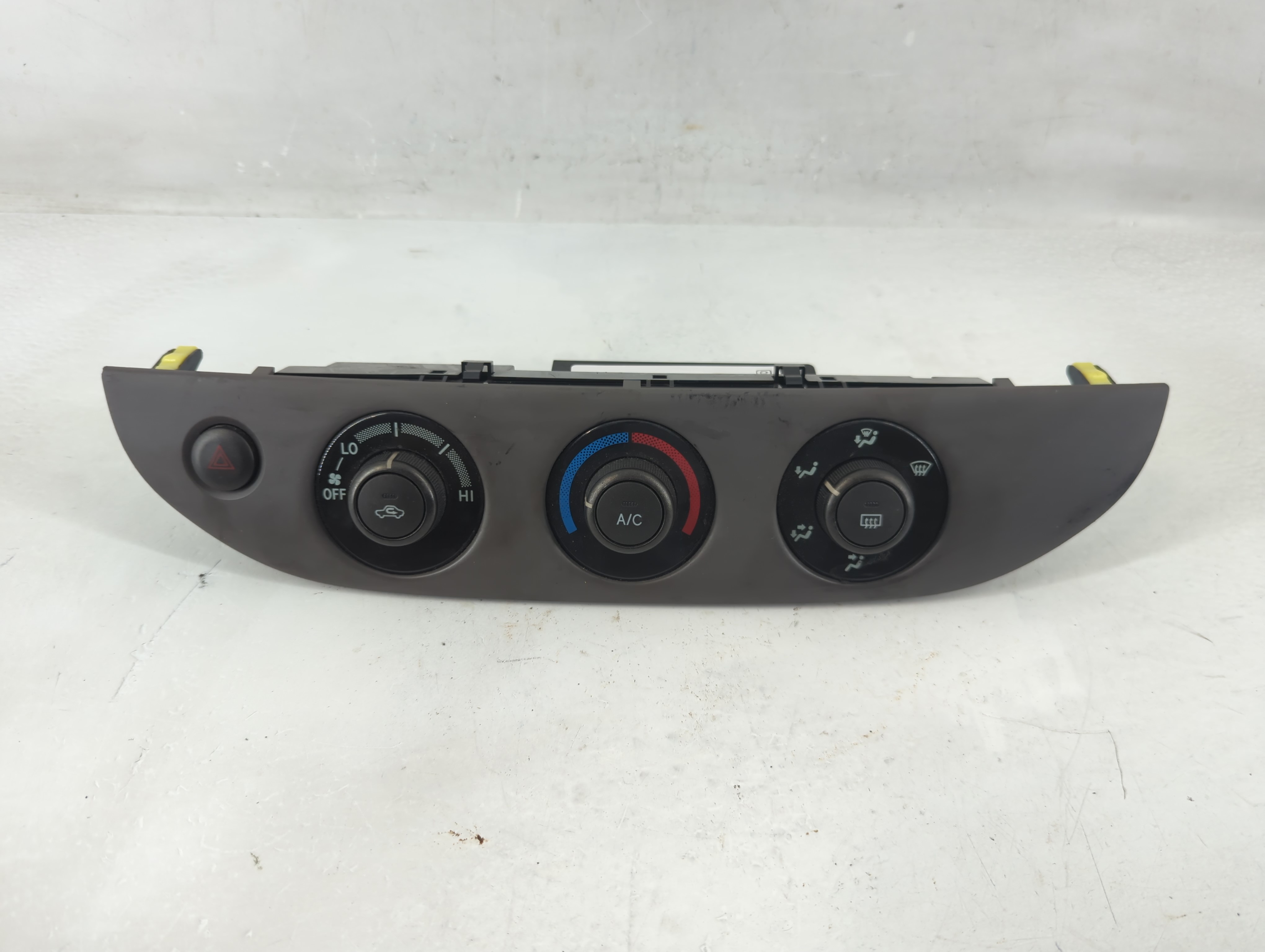 2002-2006 Toyota Camry Ac Heater Roof Climate Control 55902-06040 1197569 - Oemusedautoparts1.com
