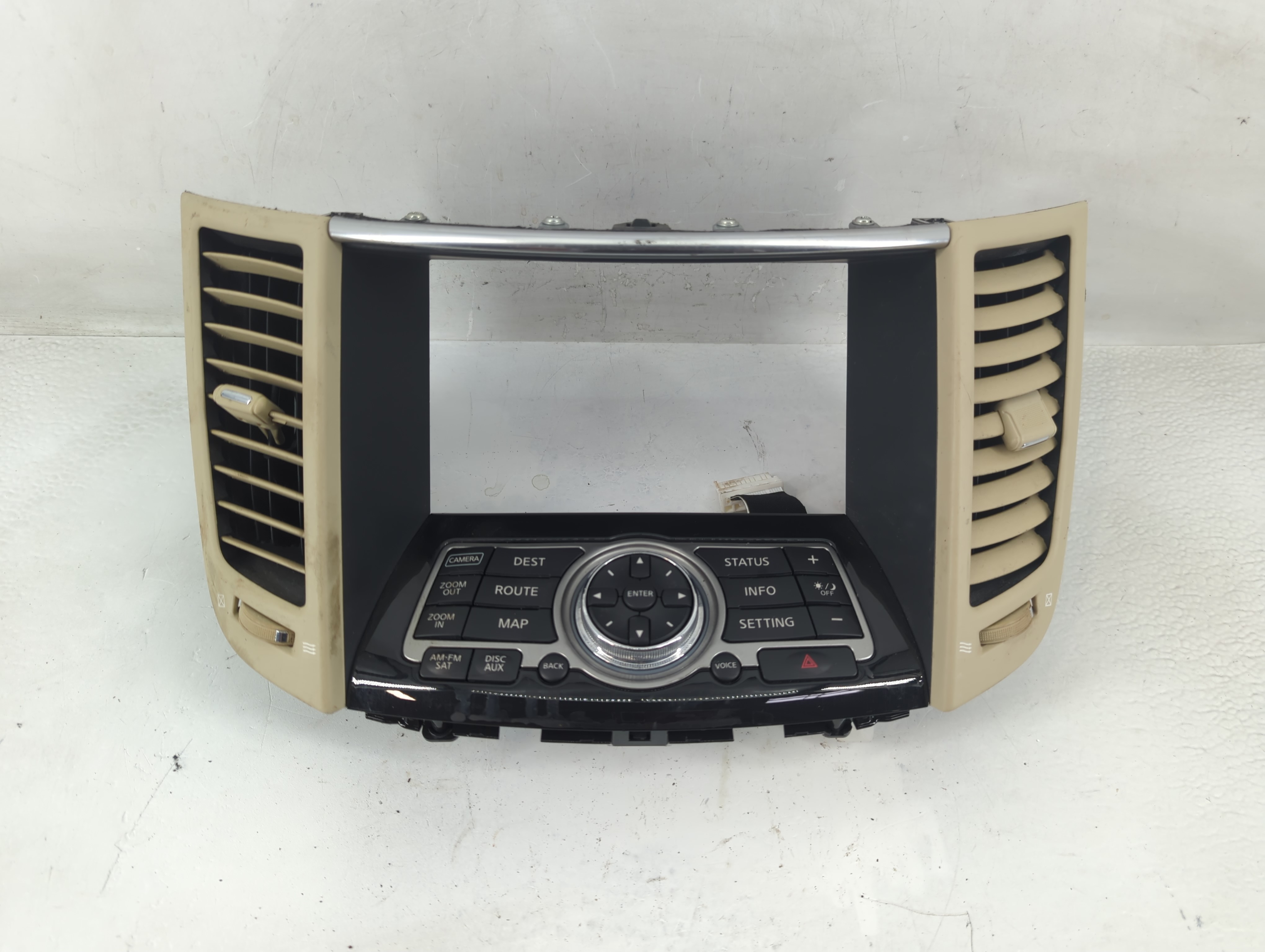 2010-2012 Infiniti Fx35 Am Fm Cd Player Radio Receiver 1197582 - Oemusedautoparts1.com