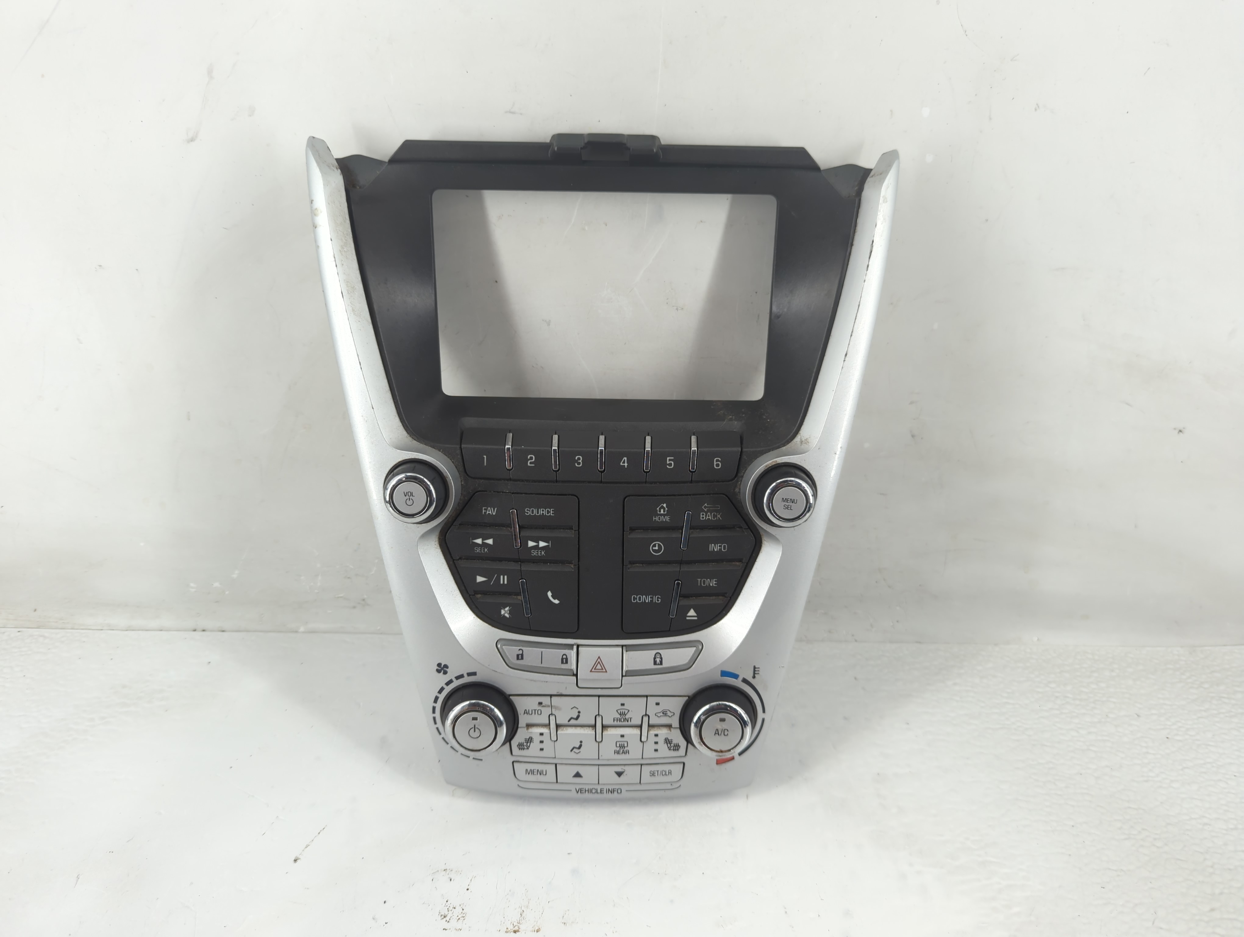 2012-2015 Chevrolet Equinox Radio Control Panel 1197589 - Oemusedautoparts1.com