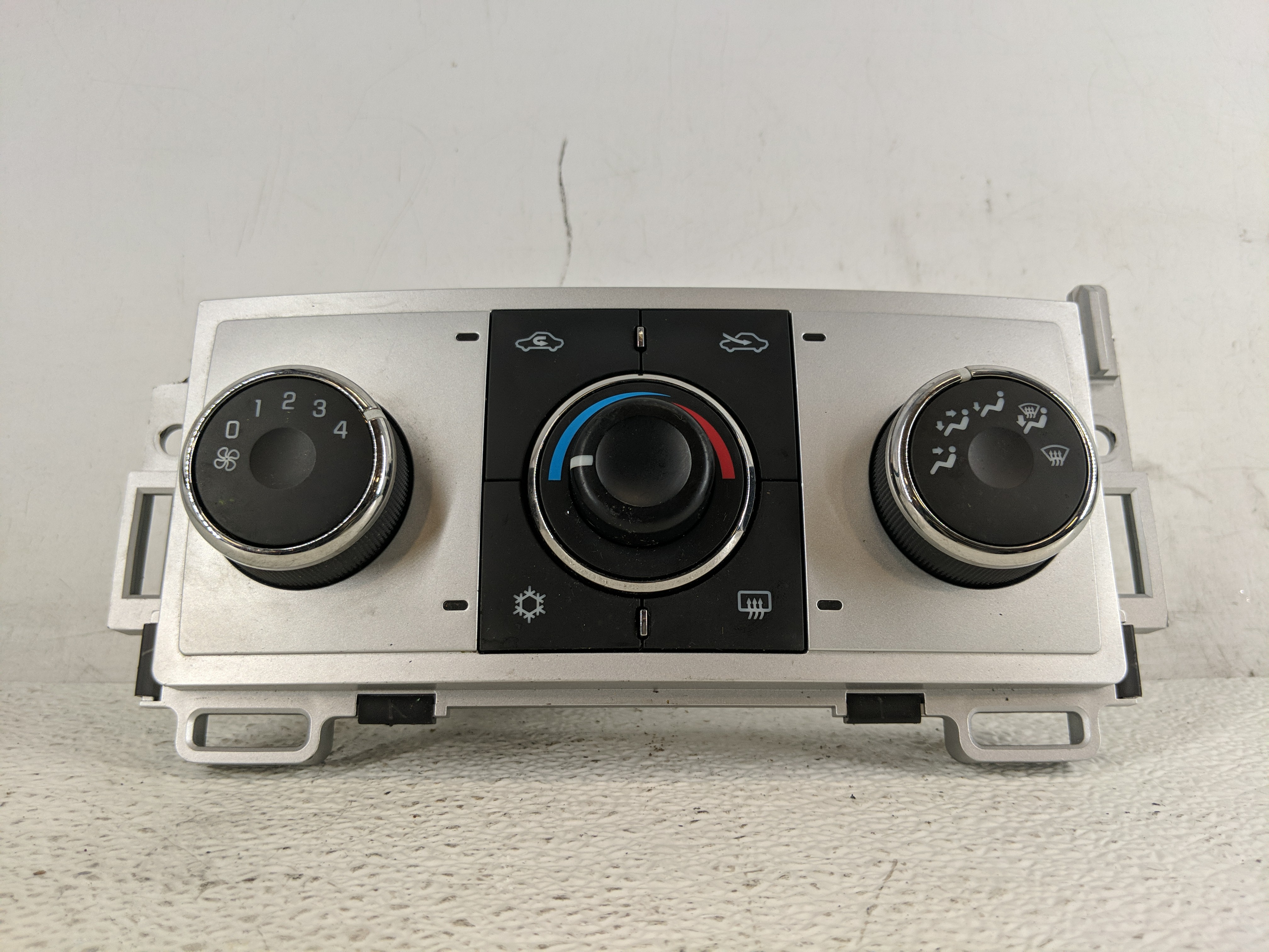 Picture of 2009 Chevrolet Malibu Ac Heater Roof Climate Control Temperature Oem 1197596