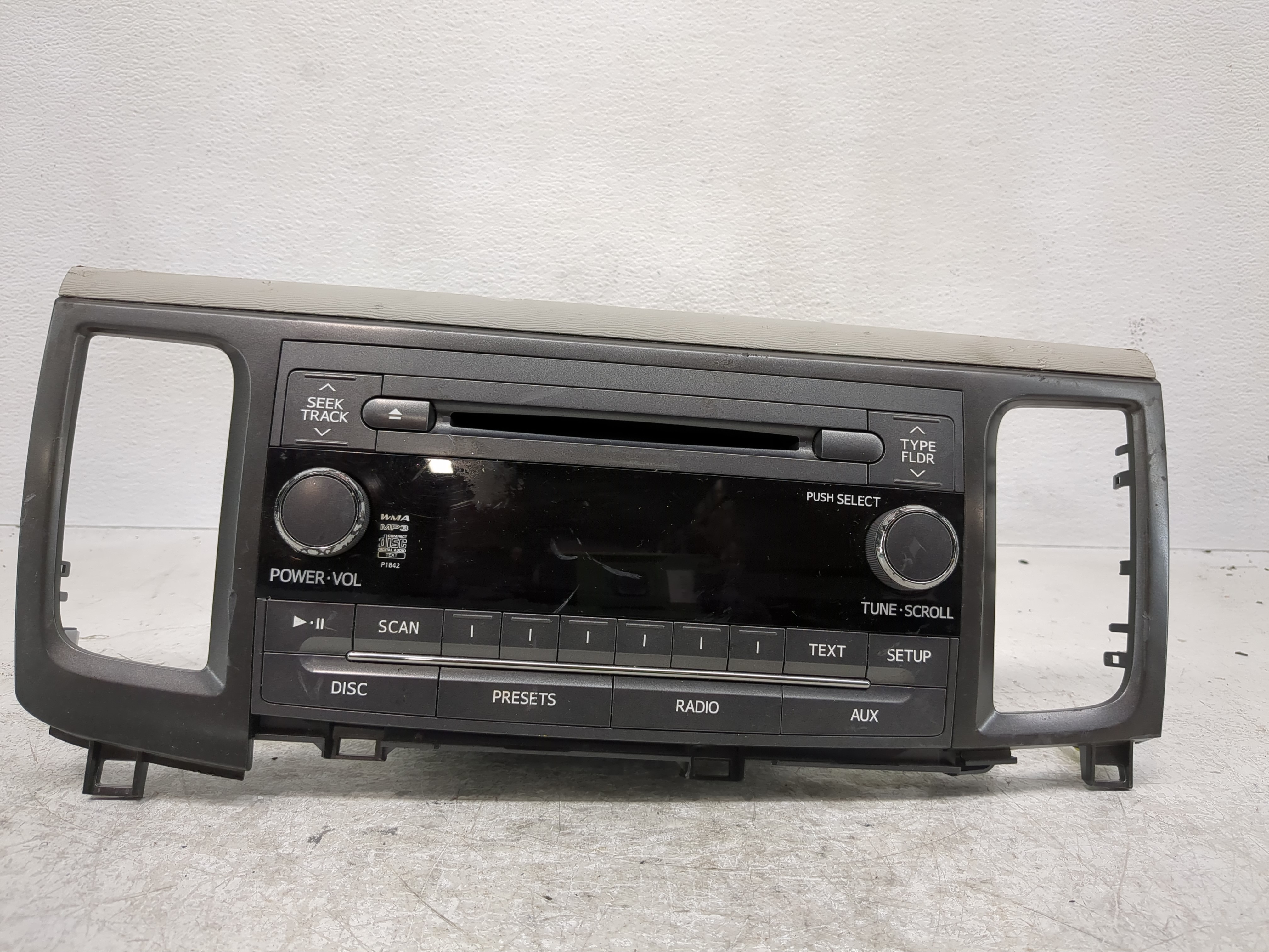 2011-2014 Toyota Sienna Am Fm Cd Player Radio Receiver 1197636 - Oemusedautoparts1.com