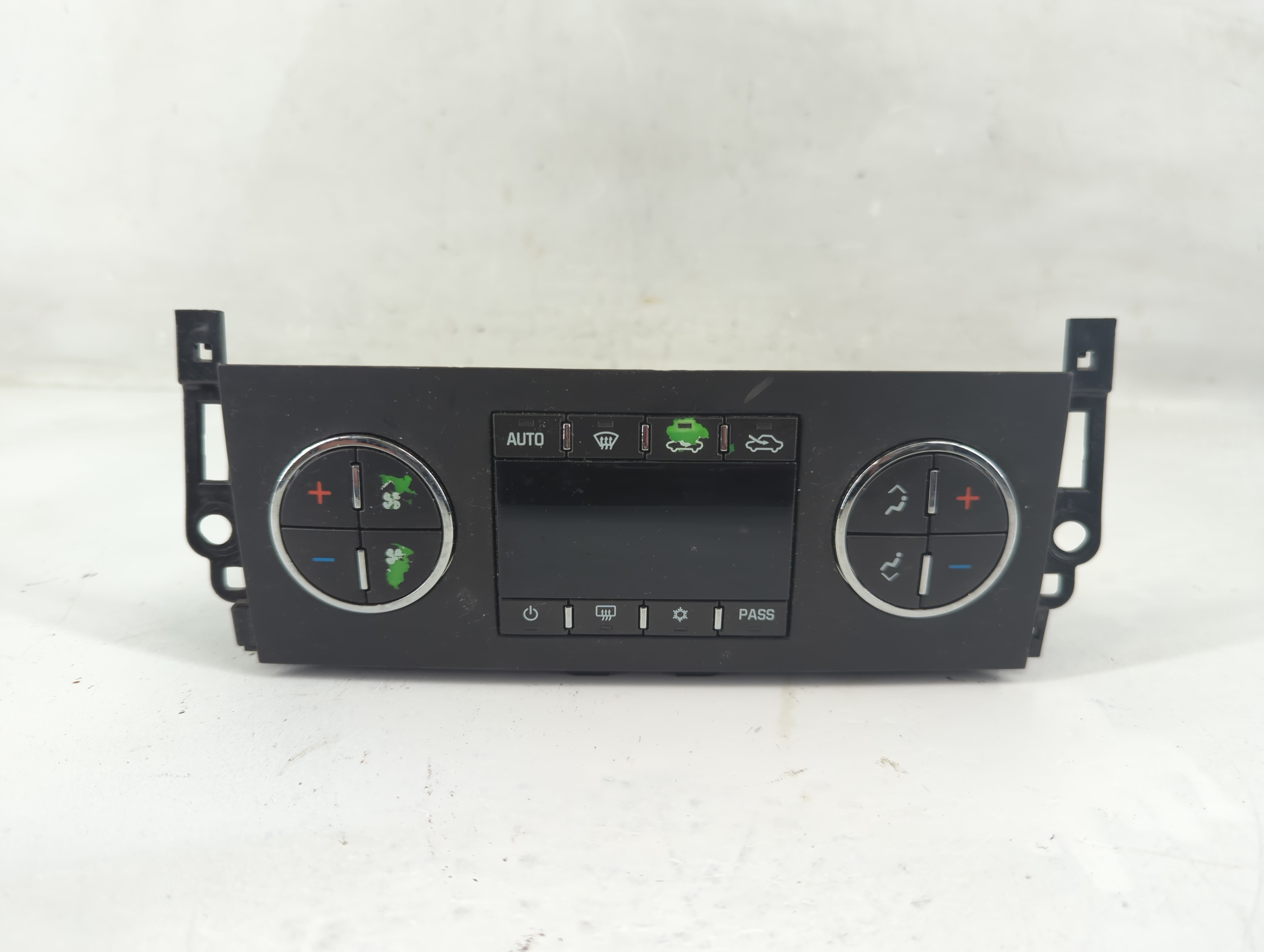Chevrolet Avalanche 1500 Ac Heater Climate Control 25936129 1197647 - Oemusedautoparts1.com