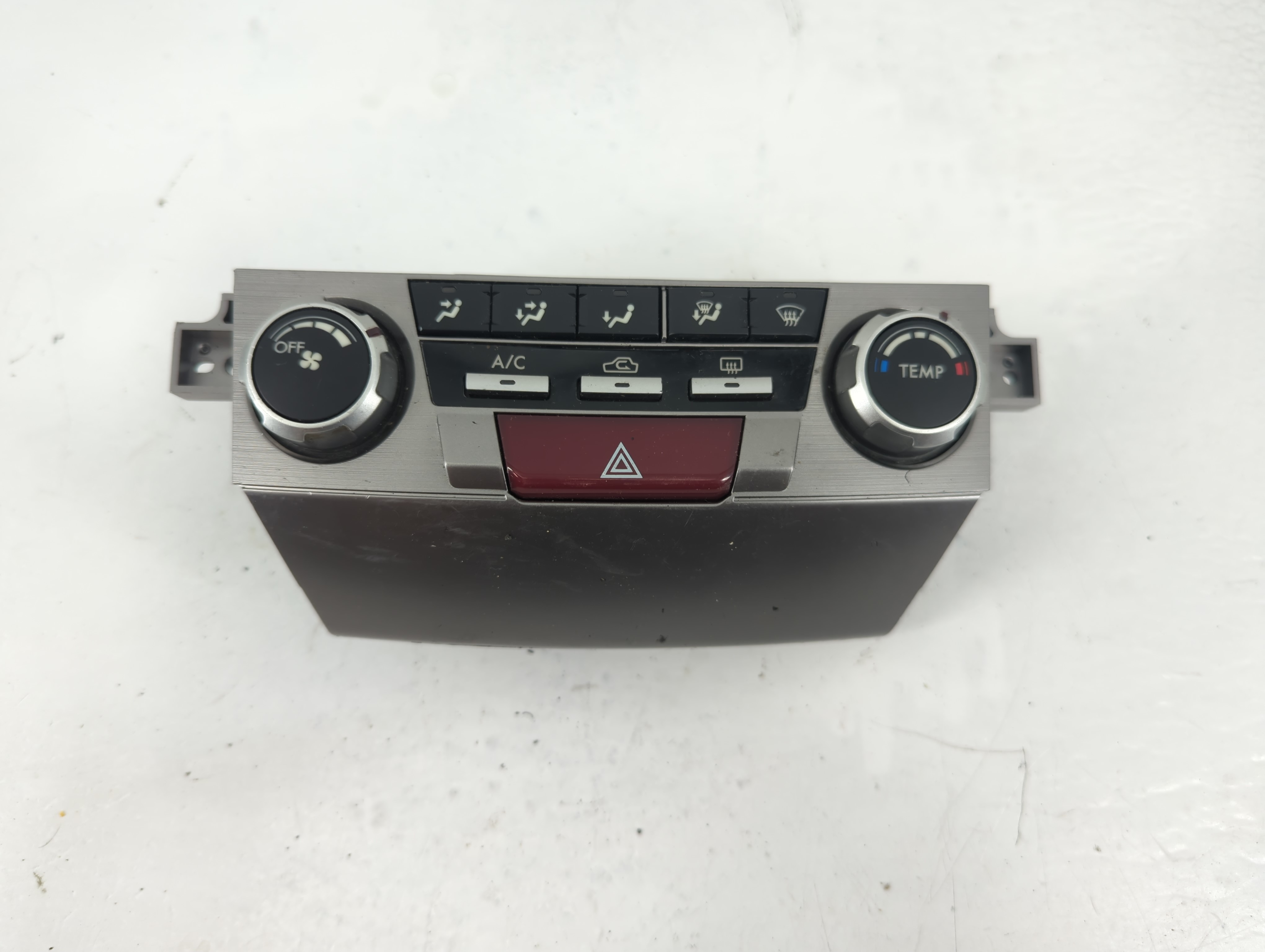 2010-2014 Subaru Legacy Ac Heater Climate Control 72311aj08a 1197658 - Oemusedautoparts1.com