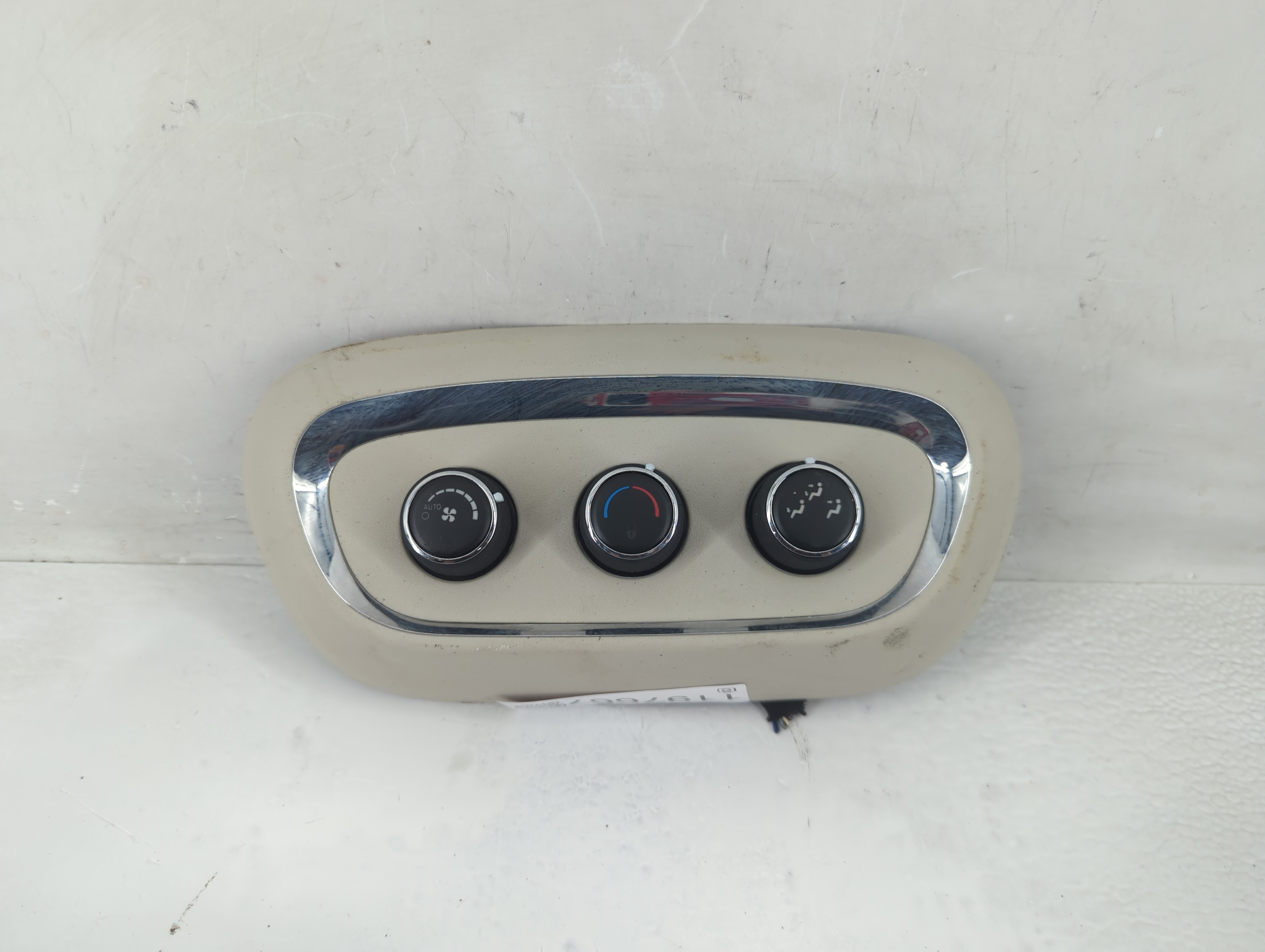 2017-2017 Dodge Durango Ac Heater Climate Control 68330873aa 1197667 - Oemusedautoparts1.com