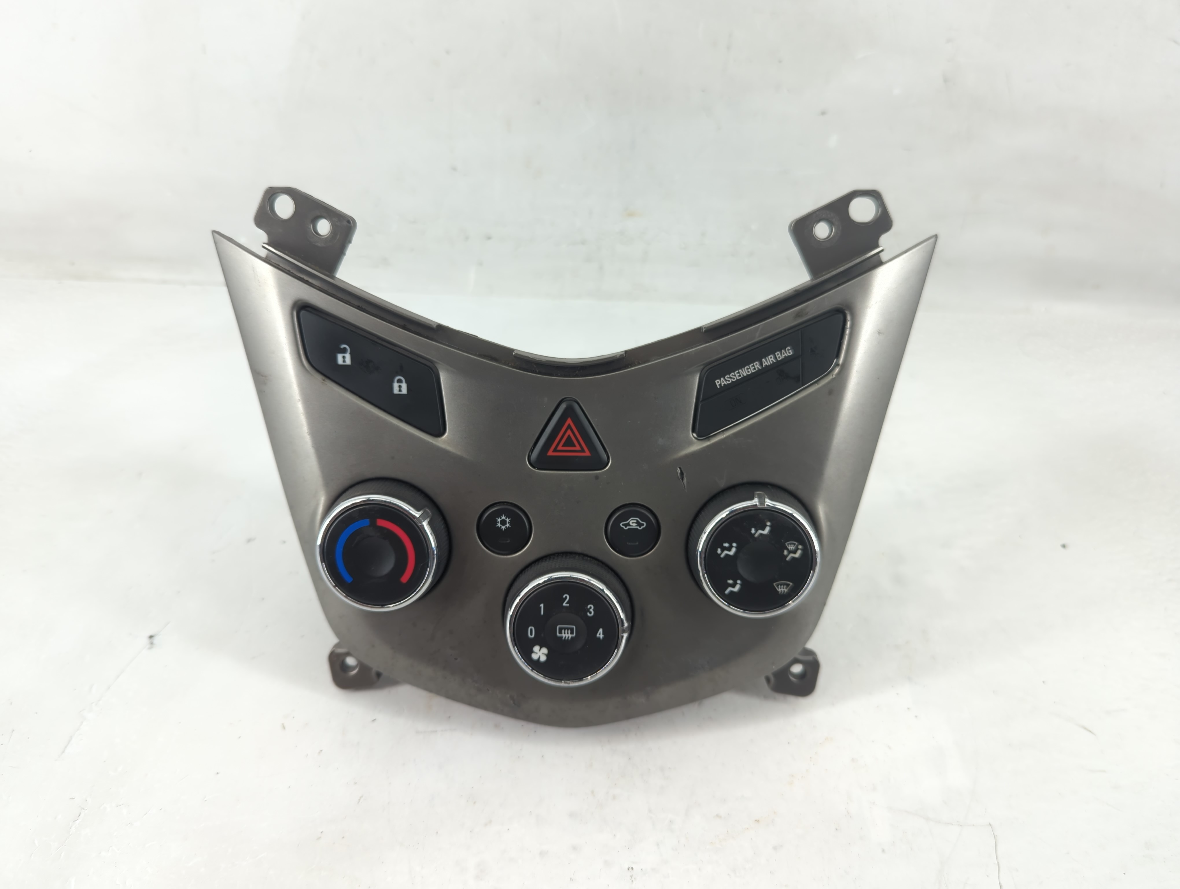 Picture of 2013-2014 Chevrolet Sonic Ac Heater Roof Climate Control 95332699 1197676