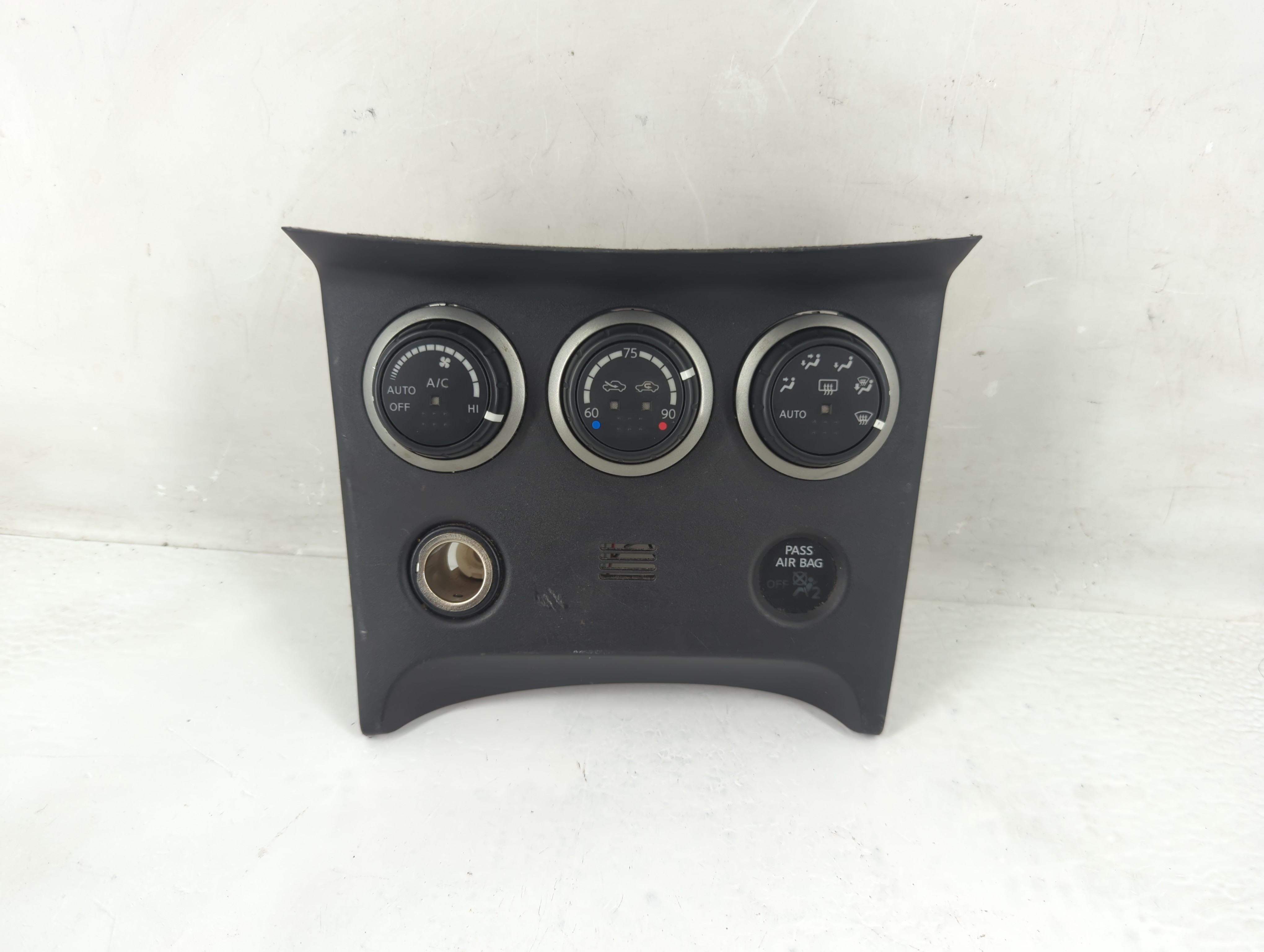 Picture of 2011-2015 Nissan Rogue Ac Heater Roof Climate Control 27500 1vk0c 1197679