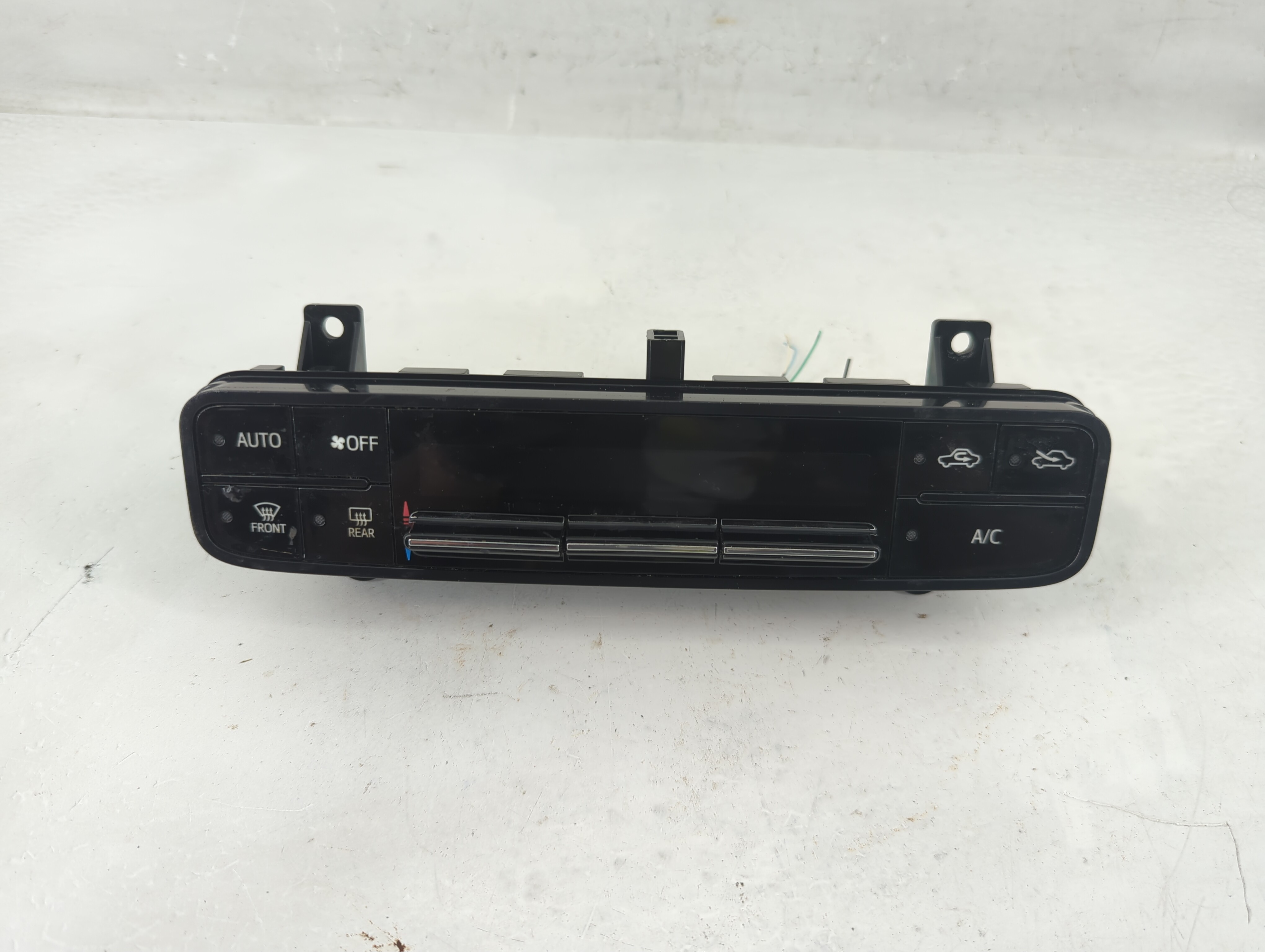 Picture of 2017-2019 Toyota Corolla Ac Heater Roof Climate Control 1197695