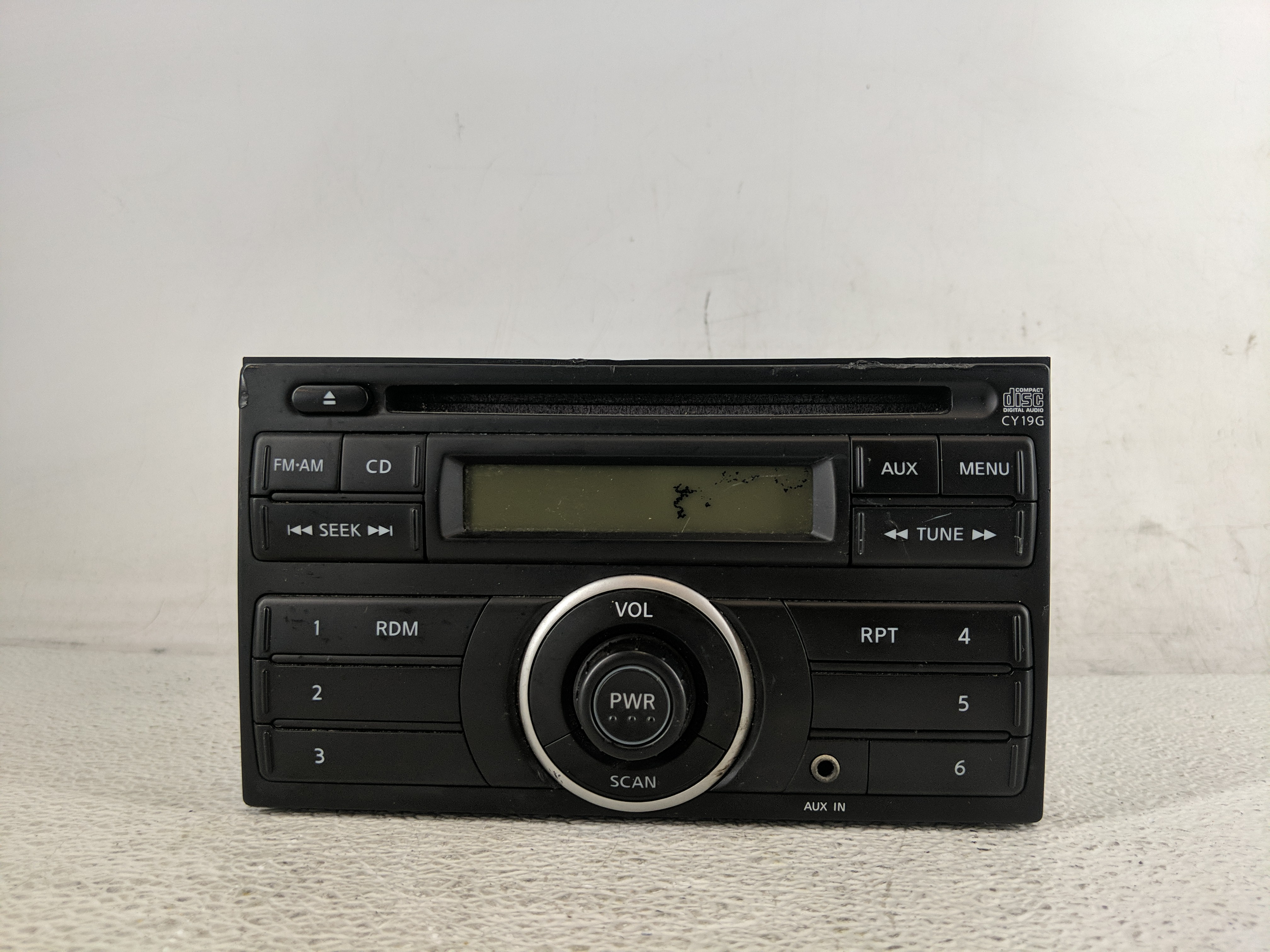 2012-2014 Nissan Versa Am Fm Cd Player Radio Receiver 1197709 - Oemusedautoparts1.com