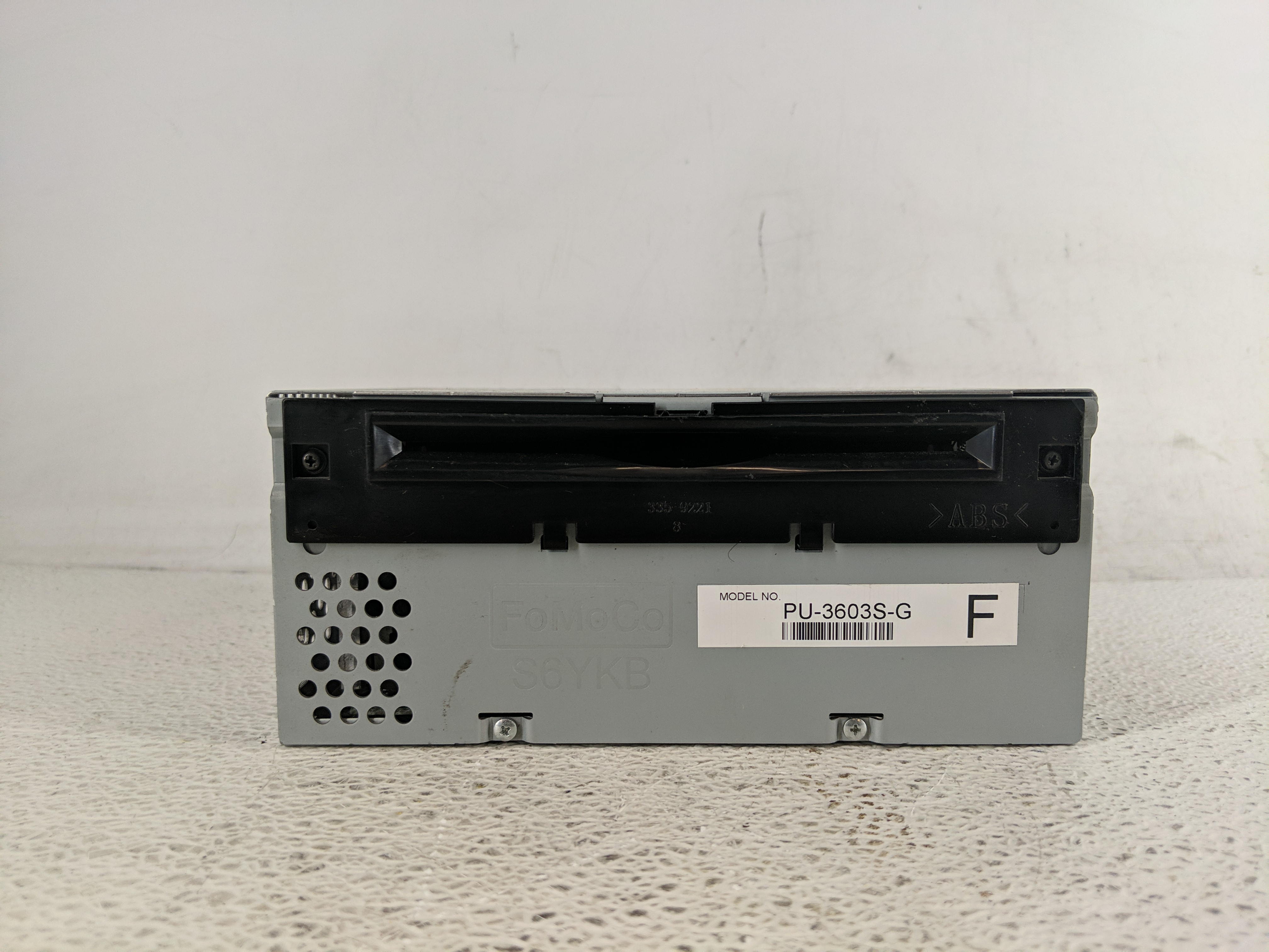 2017-2018 Ford Mustang Am Fm Cd Player Radio Receiver 1197718 - Oemusedautoparts1.com